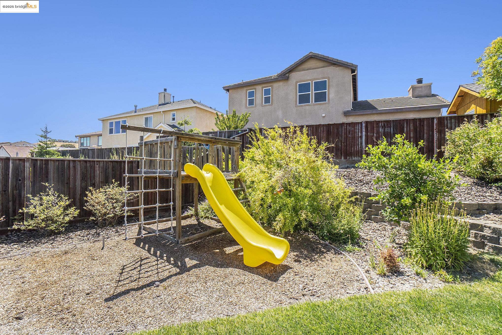 Detail Gallery Image 40 of 46 For 2776 Alves Ranch Rd, Pittsburg,  CA 94565 - 5 Beds | 3 Baths
