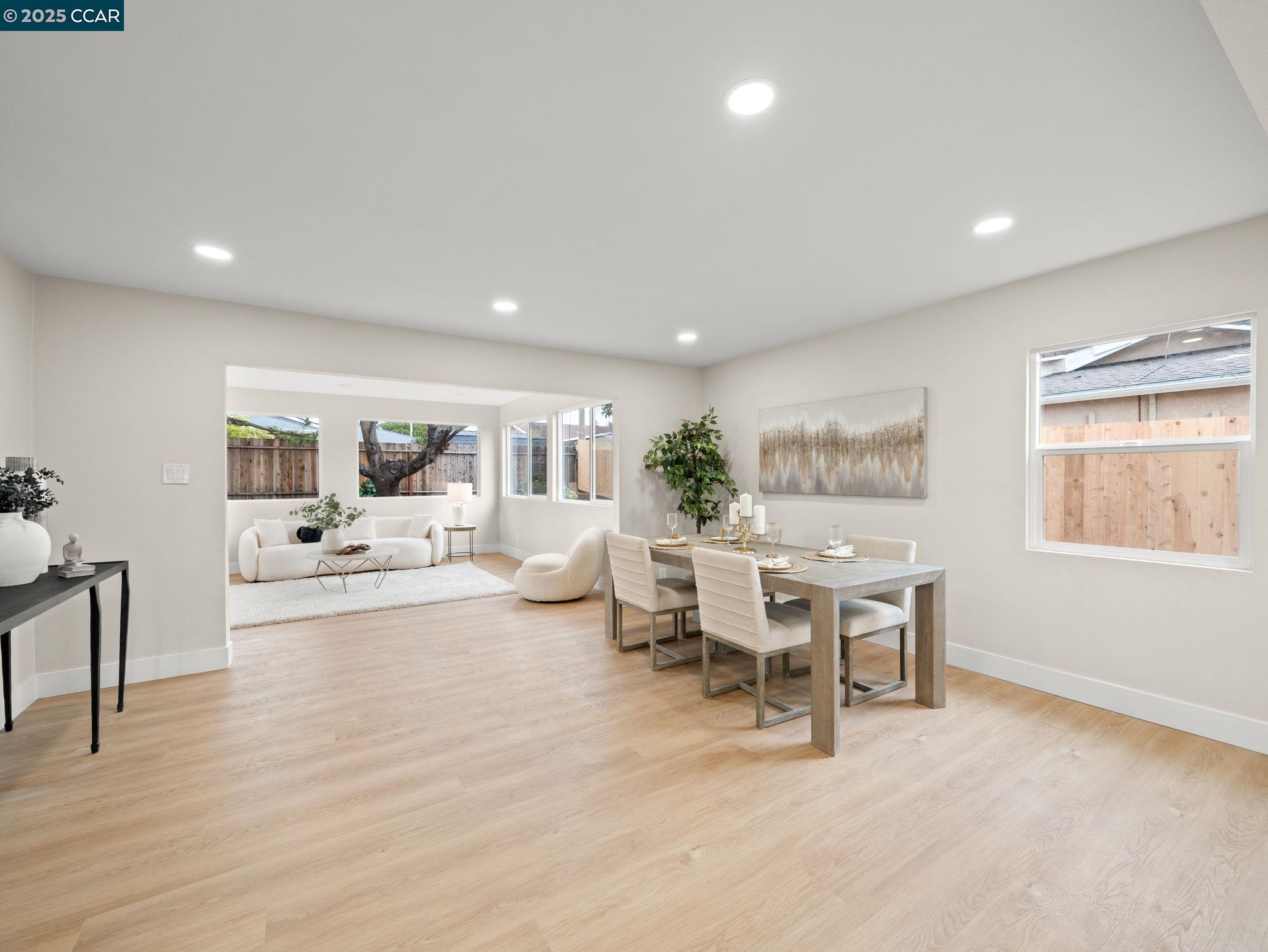Detail Gallery Image 11 of 28 For 4285 Carter Ct, Concord,  CA 94521 - 4 Beds | 2 Baths