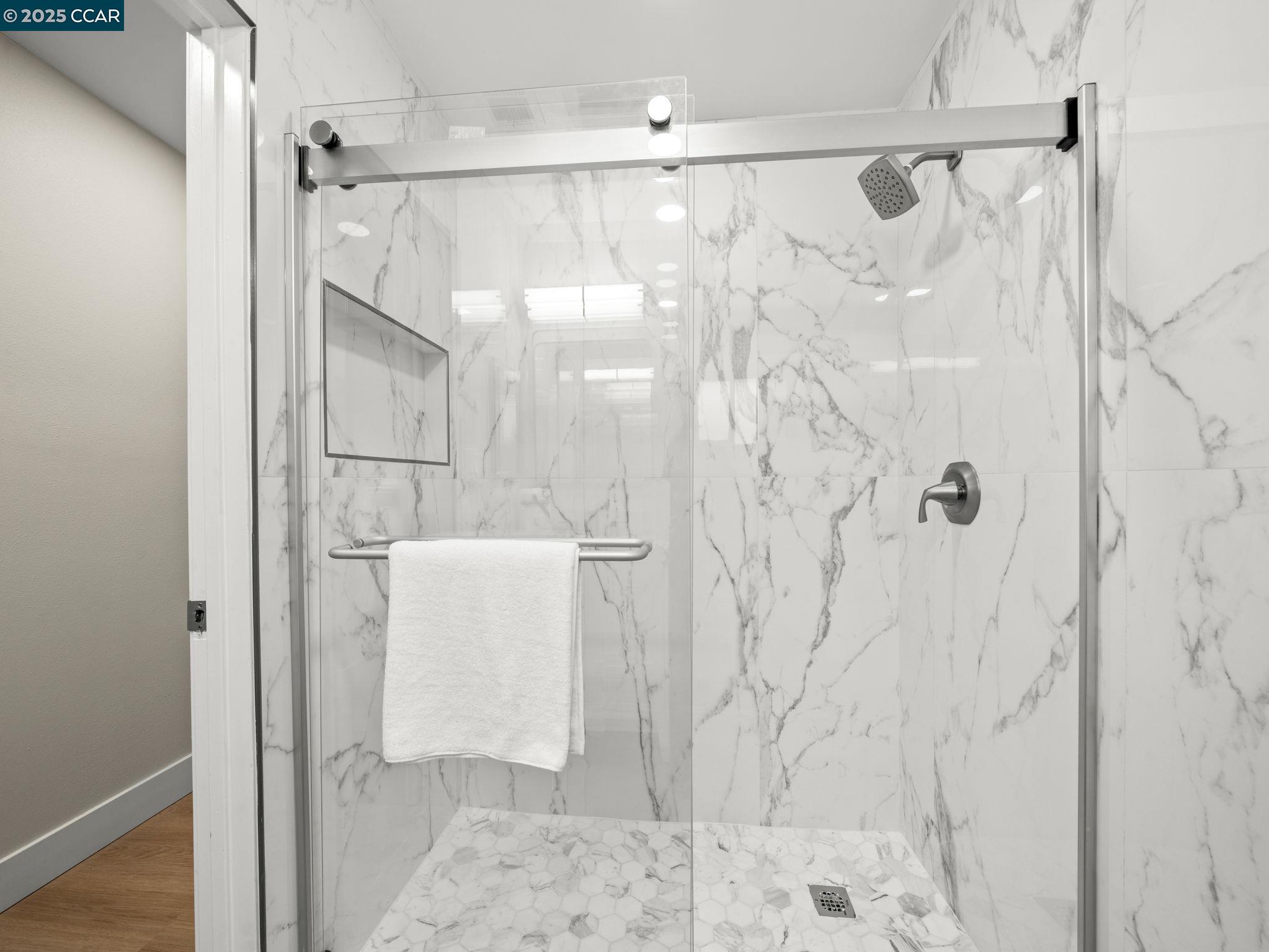 Detail Gallery Image 16 of 28 For 4285 Carter Ct, Concord,  CA 94521 - 4 Beds | 2 Baths