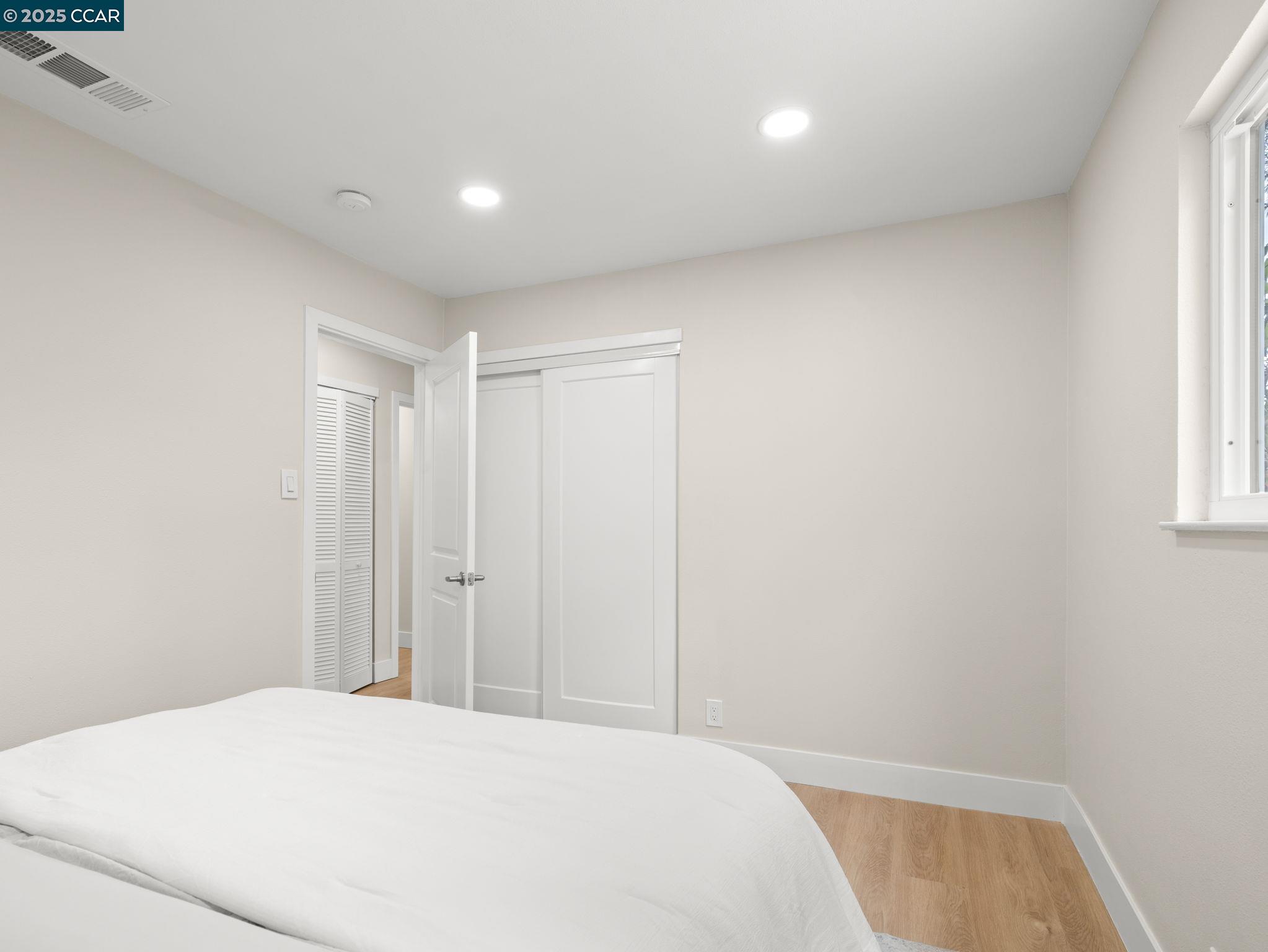 Detail Gallery Image 19 of 28 For 4285 Carter Ct, Concord,  CA 94521 - 4 Beds | 2 Baths