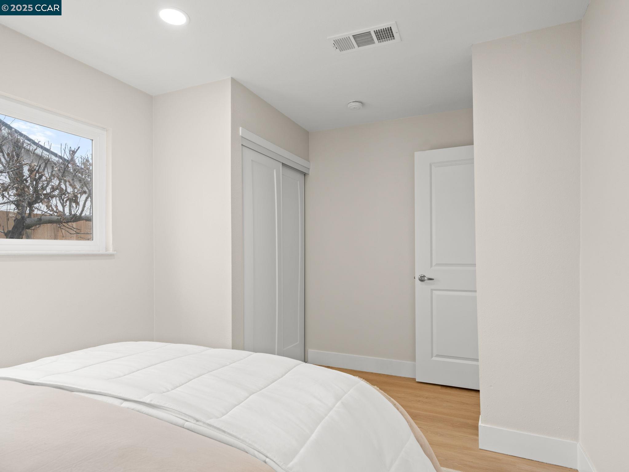 Detail Gallery Image 21 of 28 For 4285 Carter Ct, Concord,  CA 94521 - 4 Beds | 2 Baths