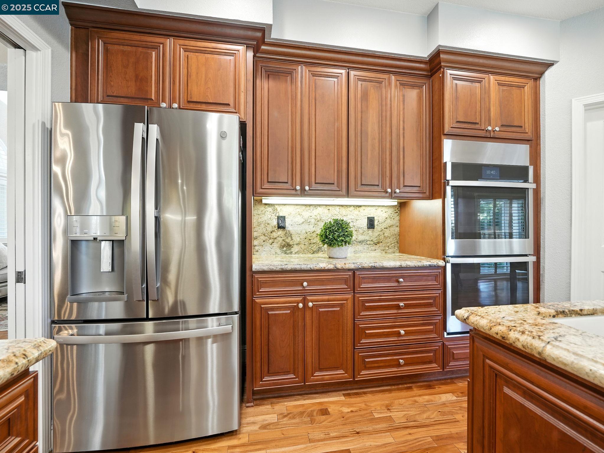 Detail Gallery Image 13 of 52 For 3052 Miwok Way, Clayton,  CA 94517 - 5 Beds | 3/1 Baths