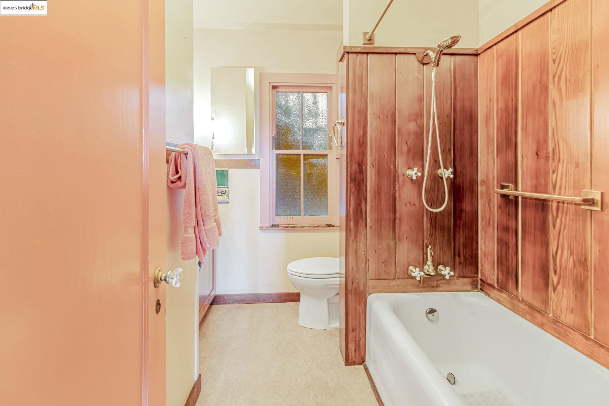 Detail Gallery Image 13 of 51 For 2517 Cedar St, Berkeley,  CA 94708 - – Beds | – Baths
