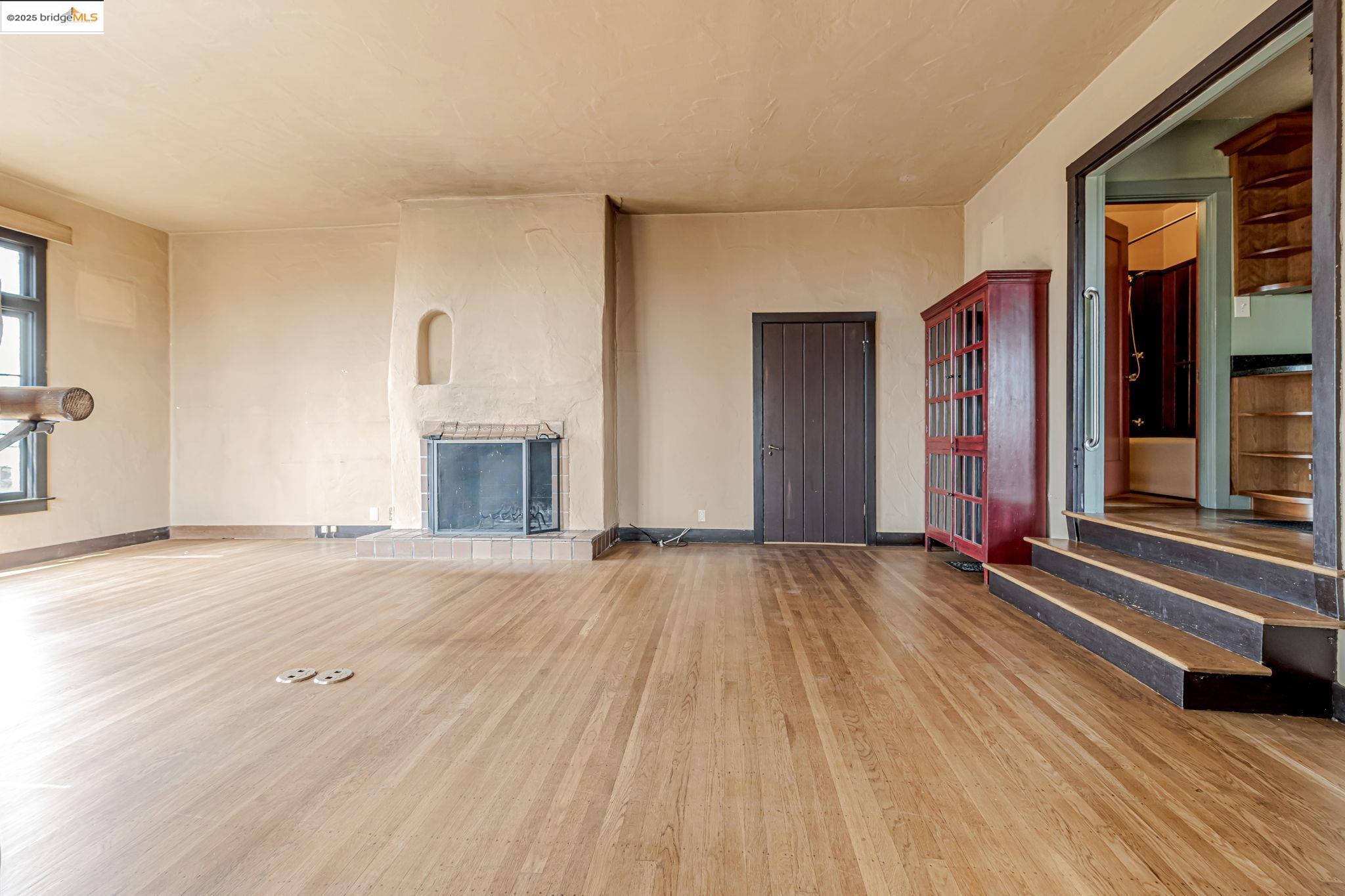 Detail Gallery Image 3 of 51 For 2517 Cedar St, Berkeley,  CA 94708 - – Beds | – Baths