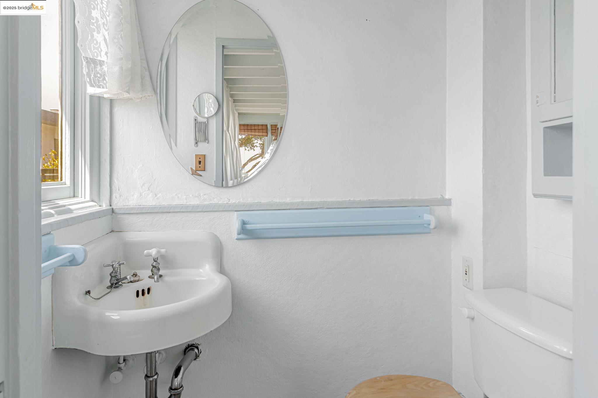Detail Gallery Image 44 of 51 For 2517 Cedar St, Berkeley,  CA 94708 - – Beds | – Baths