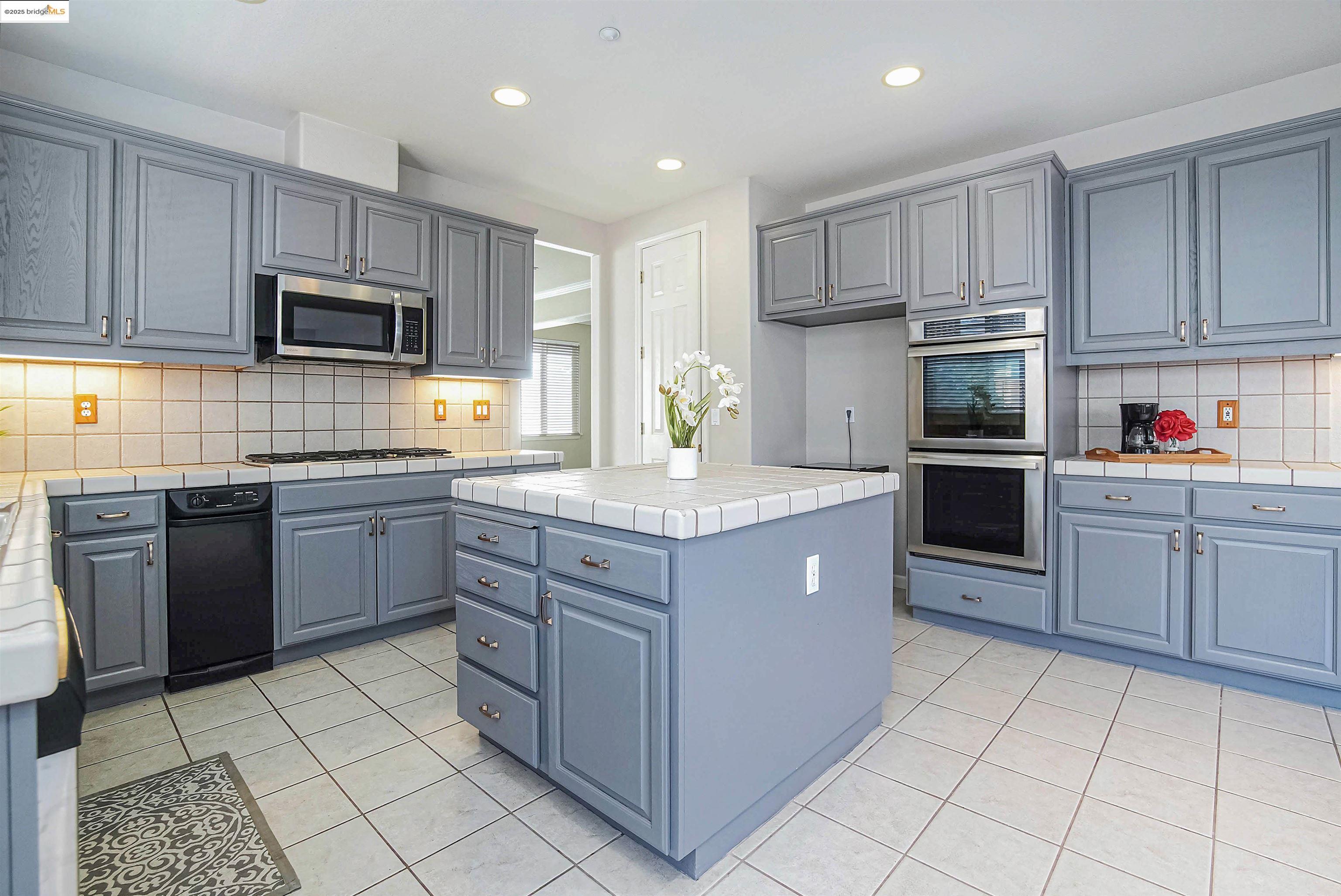 Detail Gallery Image 37 of 45 For 364 Dante Court, Brentwood,  CA 94513-9999 - 4 Beds | 4 Baths