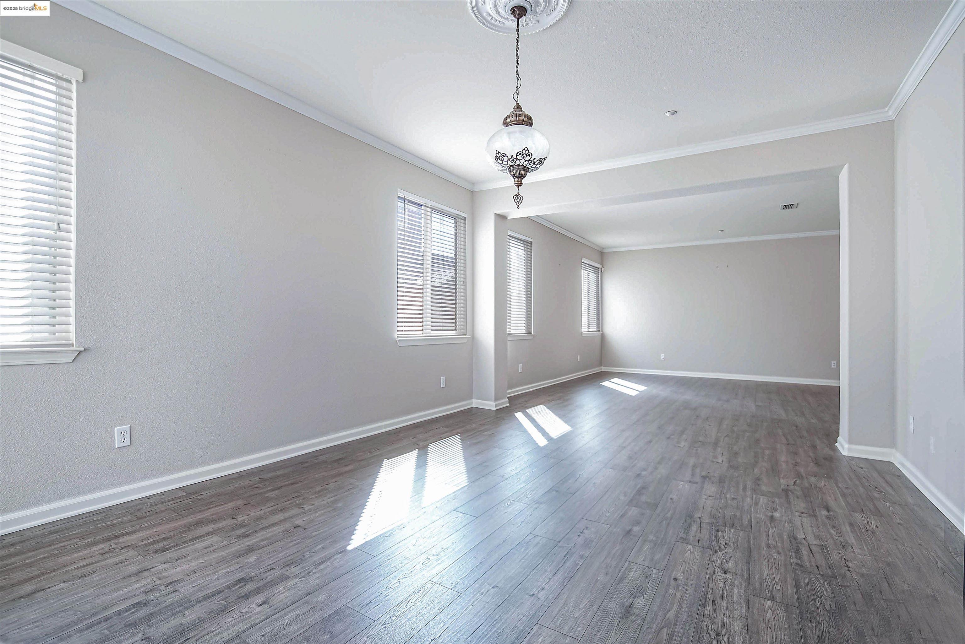 Detail Gallery Image 10 of 55 For 364 Dante Court, Brentwood,  CA 94513-9999 - 4 Beds | 4 Baths