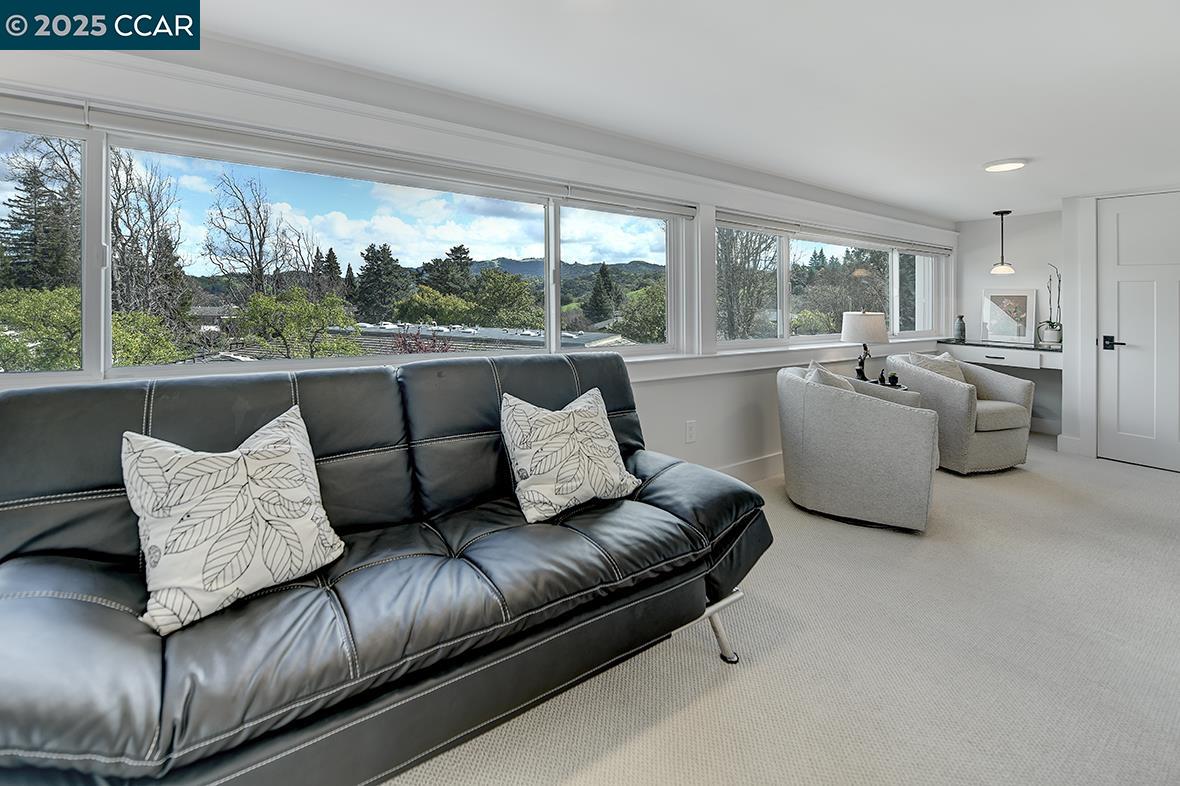Detail Gallery Image 11 of 55 For 1232 Skycrest Dr #9,  Walnut Creek,  CA 94595 - 2 Beds | 1 Baths