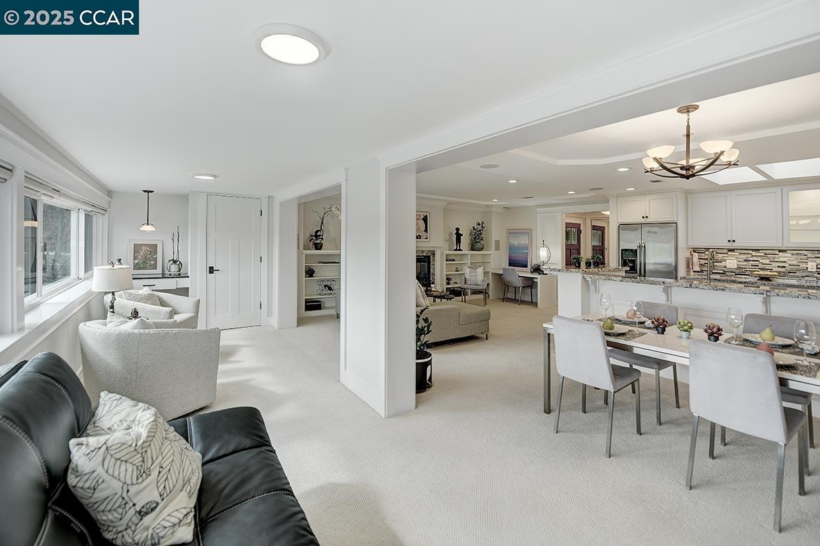 Detail Gallery Image 17 of 55 For 1232 Skycrest Dr #9,  Walnut Creek,  CA 94595 - 2 Beds | 1 Baths