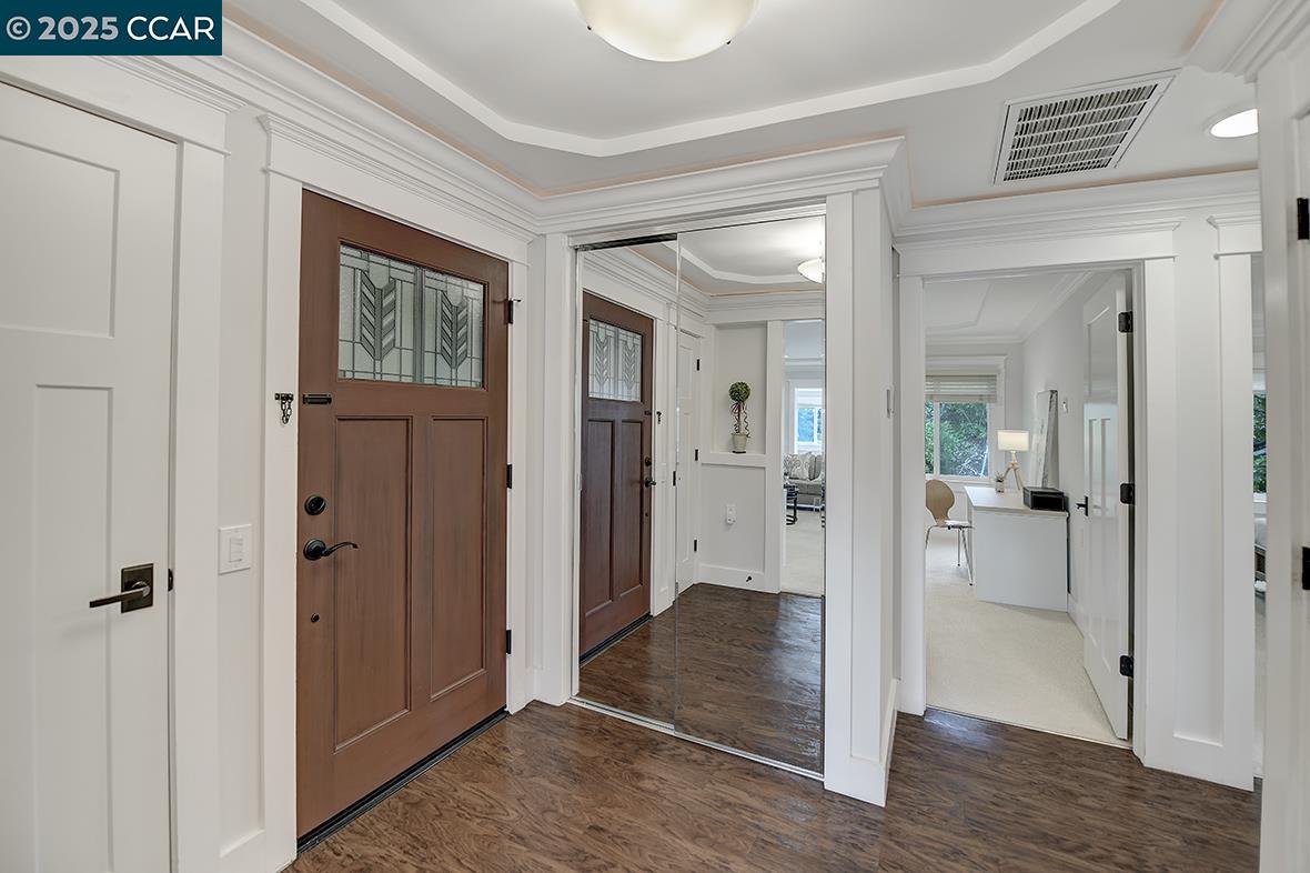 Detail Gallery Image 21 of 55 For 1232 Skycrest Dr #9,  Walnut Creek,  CA 94595 - 2 Beds | 1 Baths