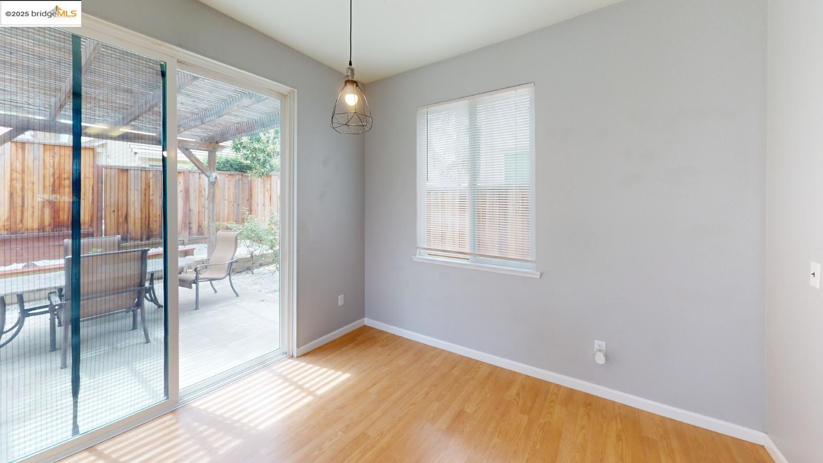 Detail Gallery Image 2 of 15 For 1032 Twinbridge Court, Brentwood,  CA 94513-9999 - 3 Beds | 2/1 Baths