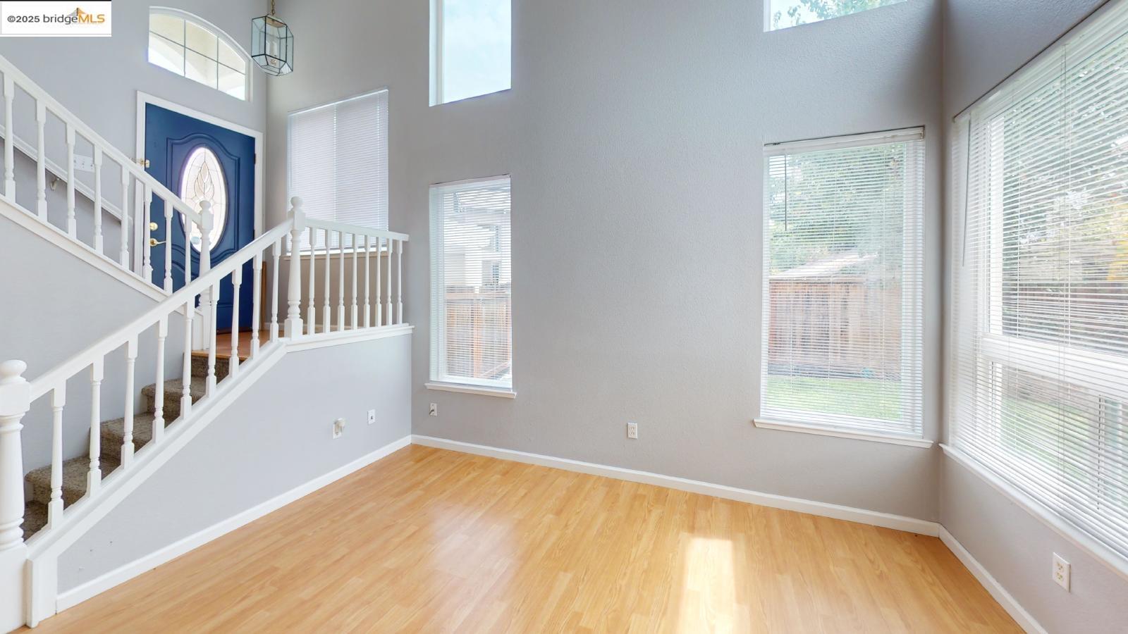 Detail Gallery Image 3 of 15 For 1032 Twinbridge Court, Brentwood,  CA 94513-9999 - 3 Beds | 2/1 Baths
