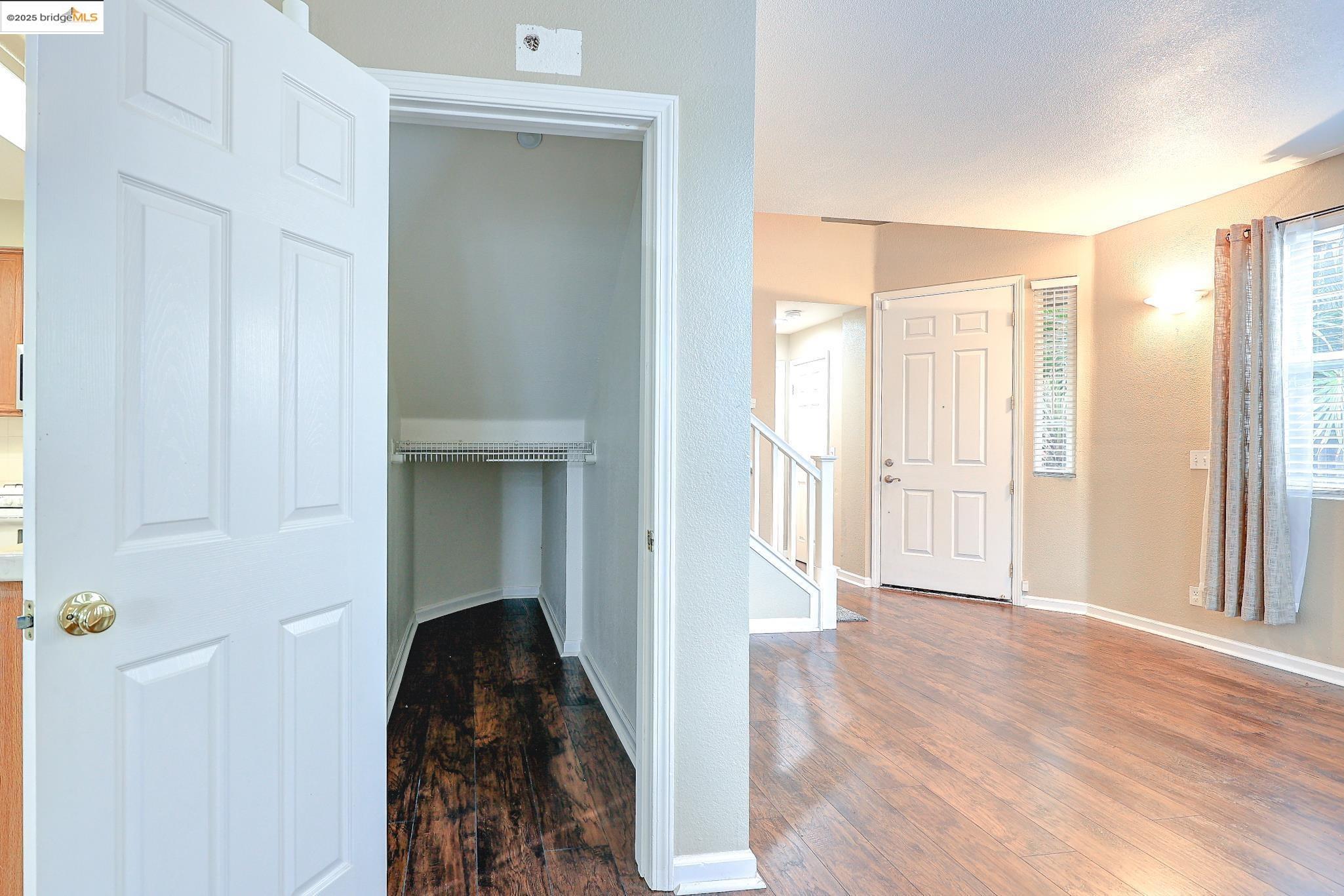 Detail Gallery Image 15 of 30 For 220 Whispering Oaks Court, Brentwood,  CA 94513-9999 - 3 Beds | 2/1 Baths