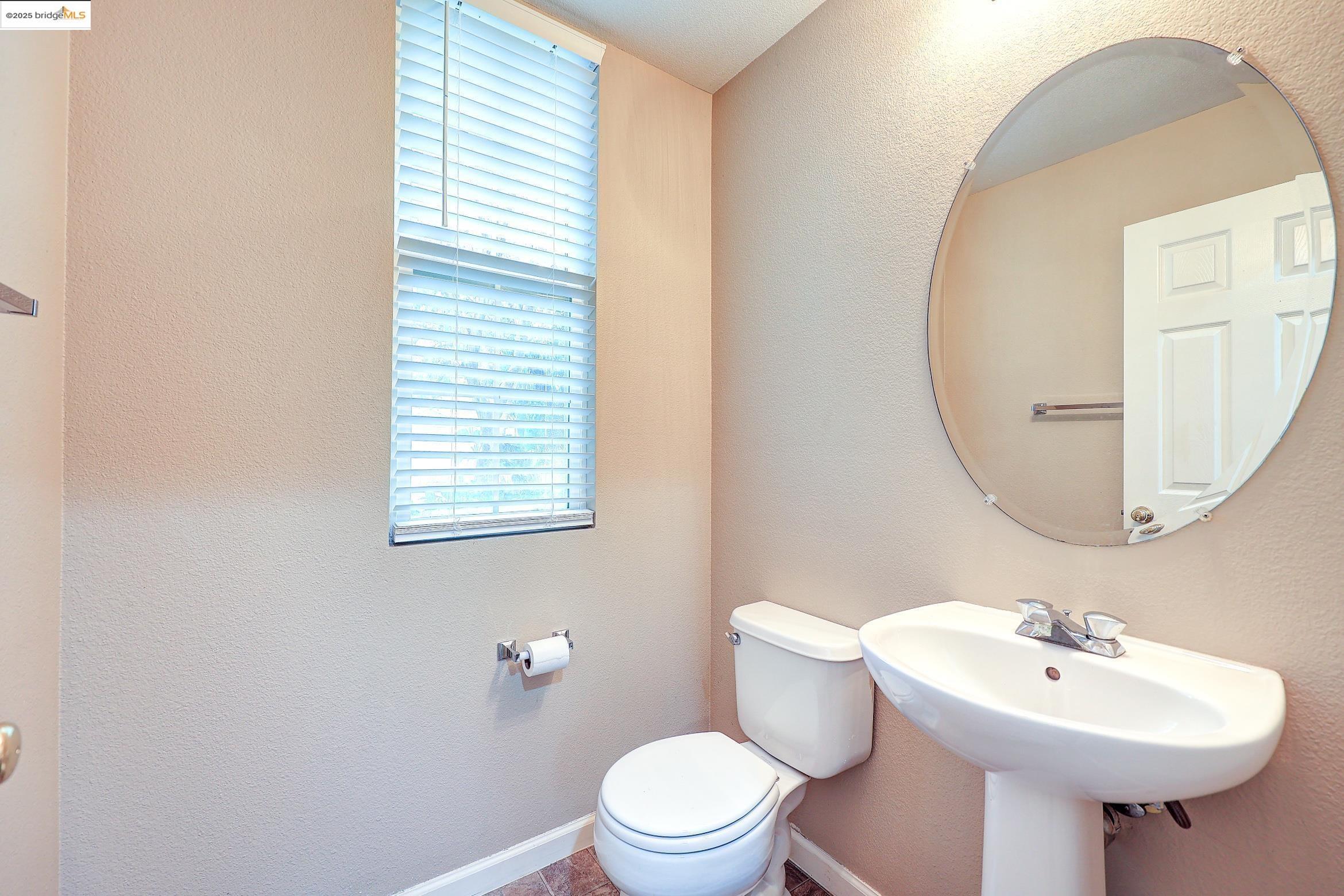 Detail Gallery Image 16 of 30 For 220 Whispering Oaks Court, Brentwood,  CA 94513-9999 - 3 Beds | 2/1 Baths