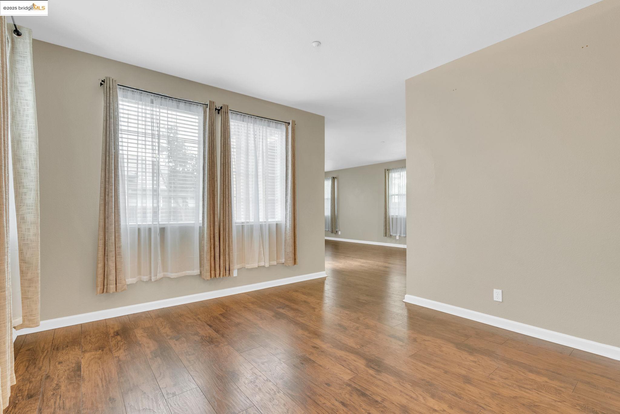 Detail Gallery Image 7 of 53 For 220 Whispering Oaks Court, Brentwood,  CA 94513-9999 - 3 Beds | 2/1 Baths