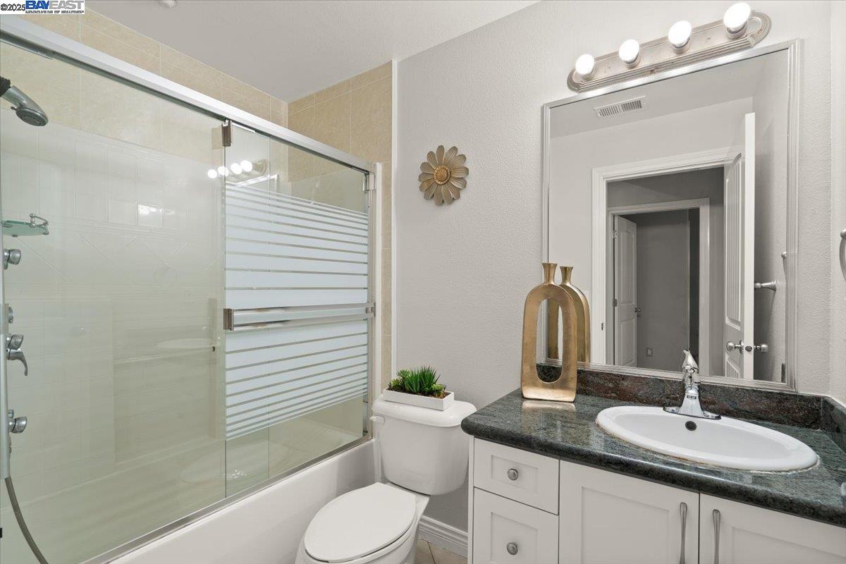Photo #8: 41107773 Listing: Photo #8