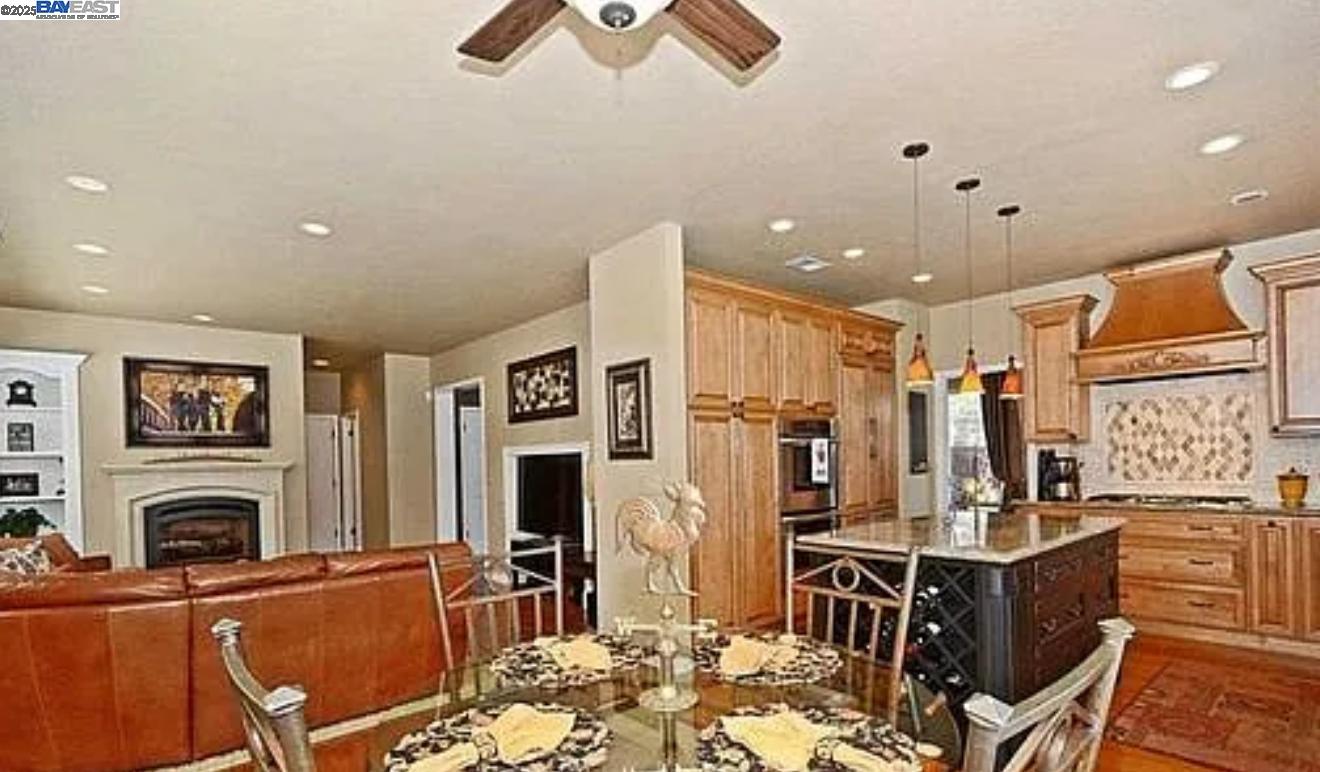 Detail Gallery Image 3 of 16 For 2608 Rasmussen Ct, Pleasanton,  CA 94588 - 6 Beds | 3 Baths