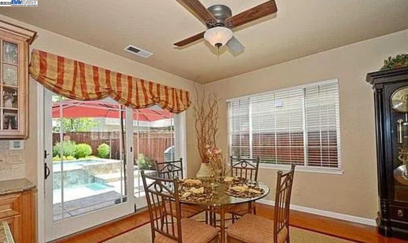 Detail Gallery Image 6 of 16 For 2608 Rasmussen Ct, Pleasanton,  CA 94588 - 6 Beds | 3 Baths