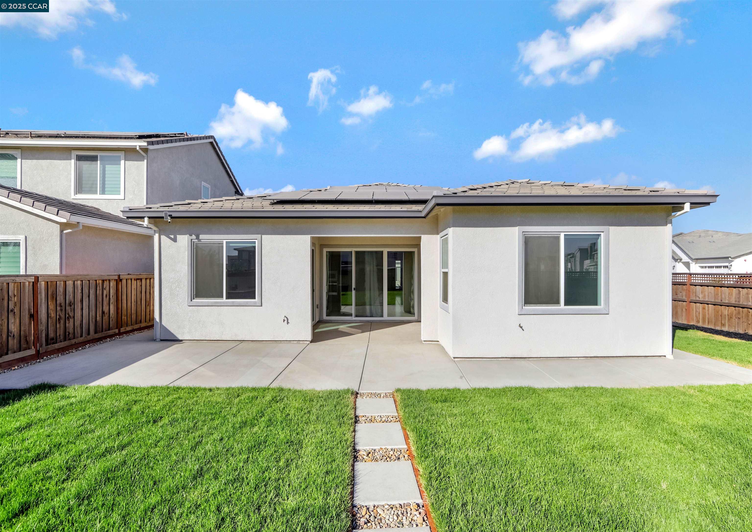 Detail Gallery Image 15 of 17 For 3308 Mayberry St, Lathrop,  CA 95330 - 3 Beds | 2/1 Baths