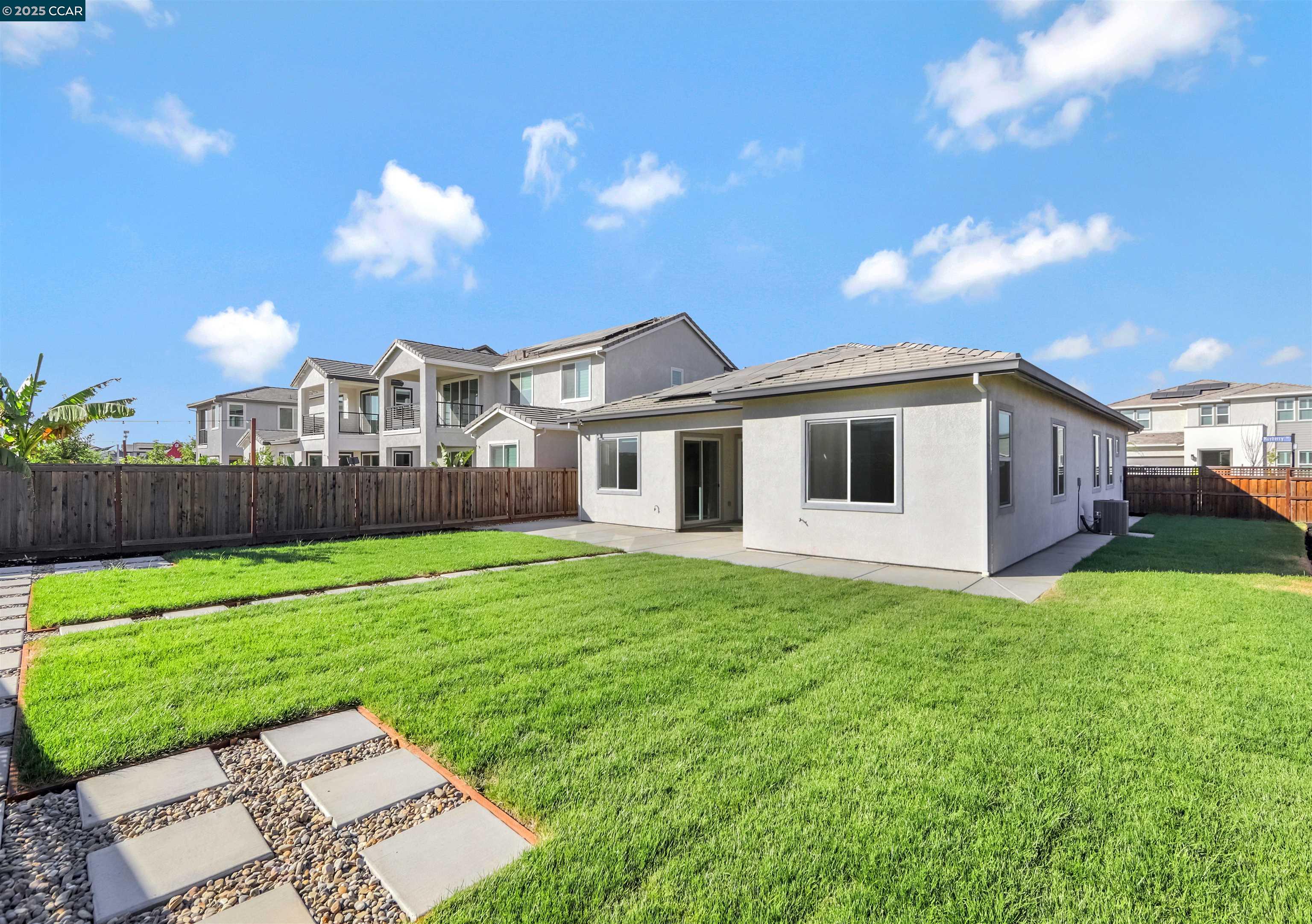 Detail Gallery Image 17 of 17 For 3308 Mayberry St, Lathrop,  CA 95330 - 3 Beds | 2/1 Baths