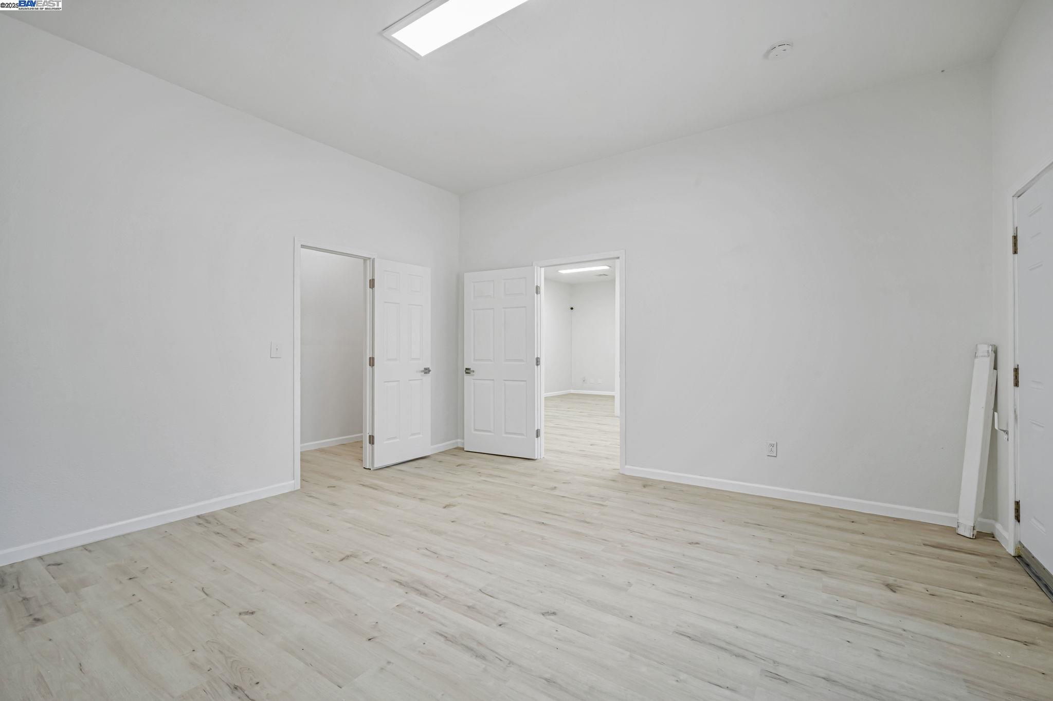 Detail Gallery Image 18 of 48 For 3920 Gravenstein Hwy, Sebastopol,  CA 95472 - 2 Beds | 1/1 Baths