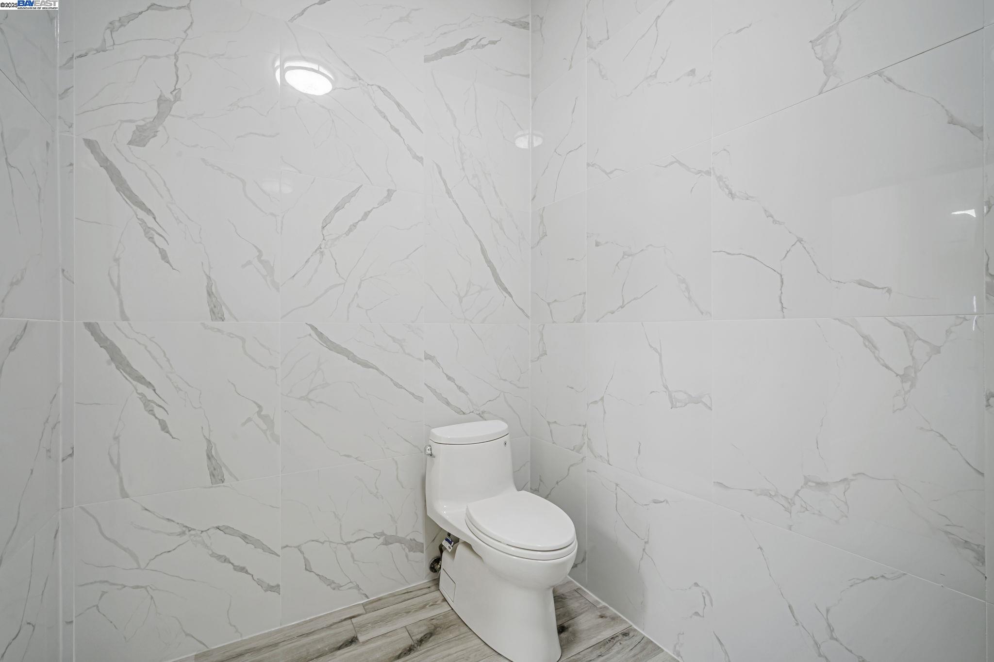 Detail Gallery Image 31 of 48 For 3920 Gravenstein Hwy, Sebastopol,  CA 95472 - 2 Beds | 1/1 Baths