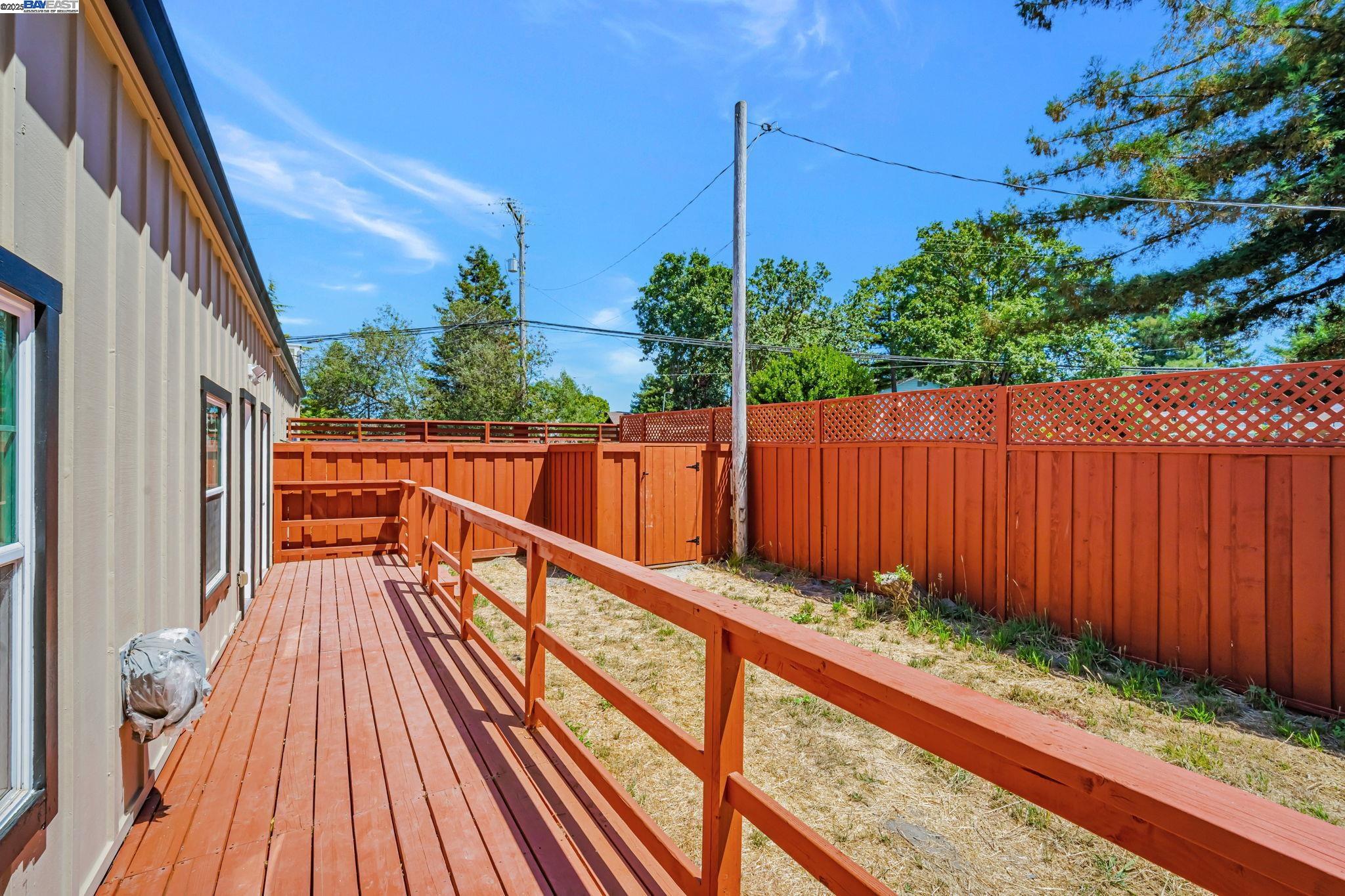 Detail Gallery Image 35 of 48 For 3920 Gravenstein Hwy, Sebastopol,  CA 95472 - 2 Beds | 1/1 Baths
