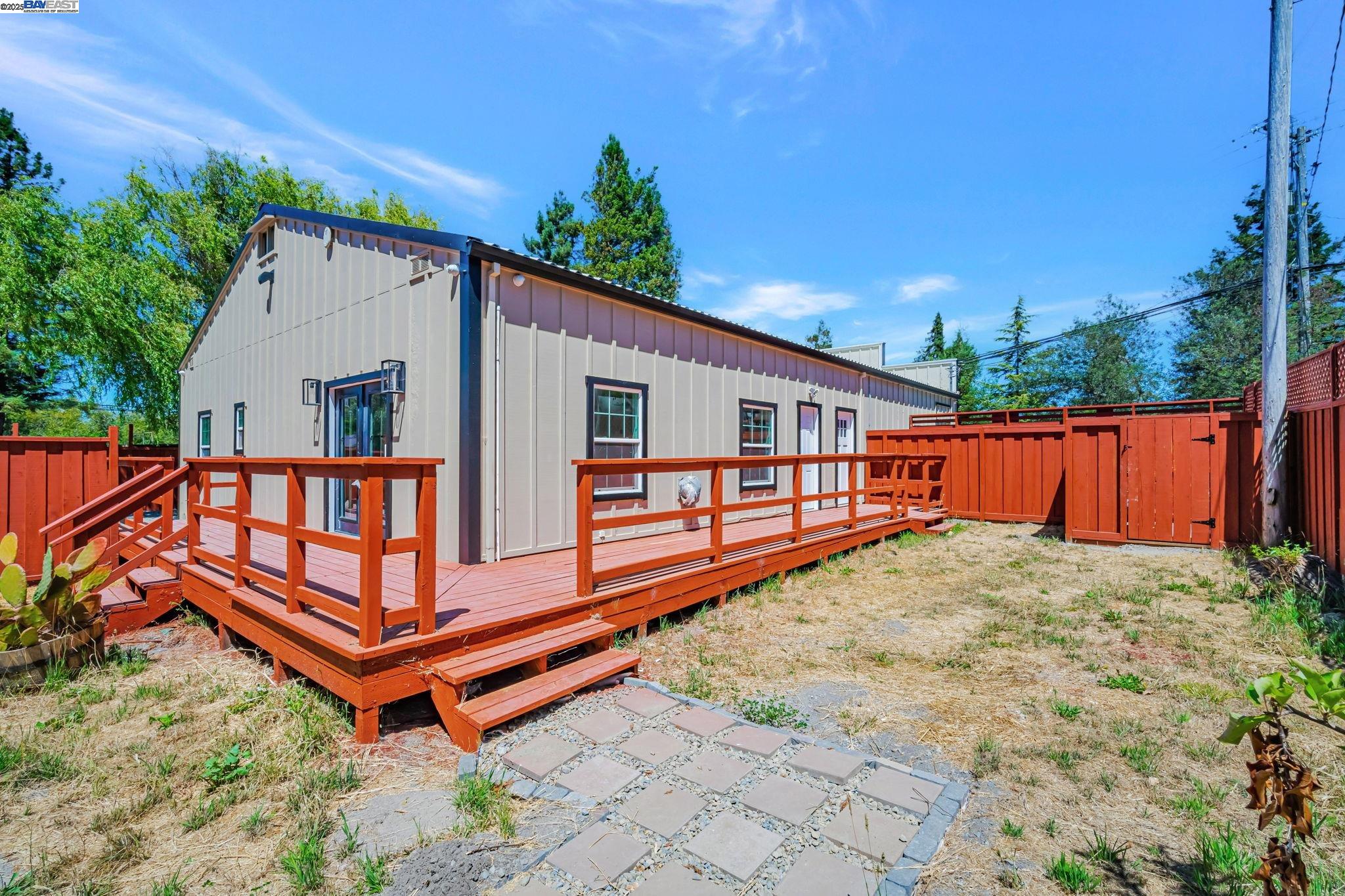 Detail Gallery Image 39 of 48 For 3920 Gravenstein Hwy, Sebastopol,  CA 95472 - 2 Beds | 1/1 Baths