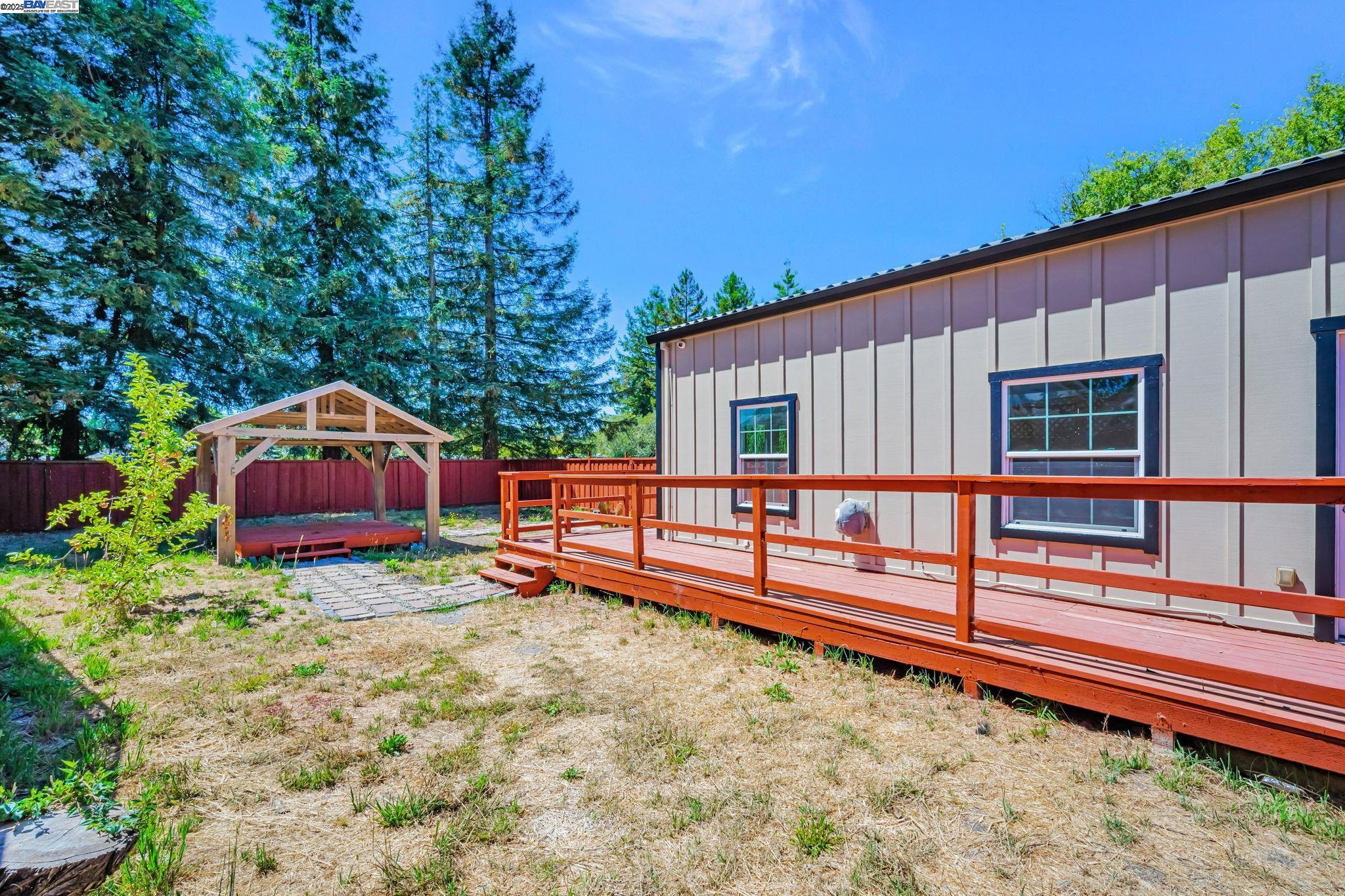 Detail Gallery Image 40 of 48 For 3920 Gravenstein Hwy, Sebastopol,  CA 95472 - 2 Beds | 1/1 Baths