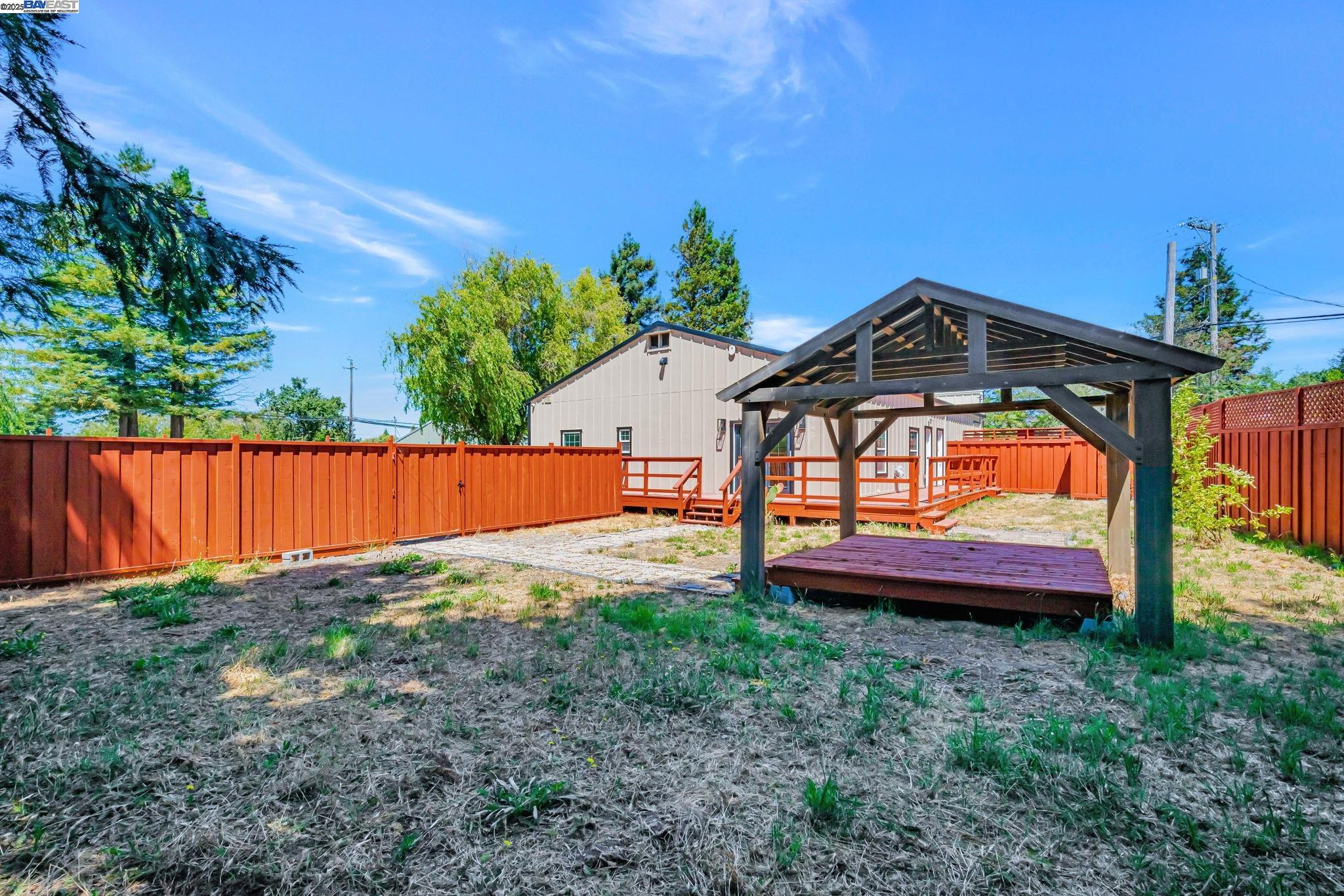 Detail Gallery Image 41 of 48 For 3920 Gravenstein Hwy, Sebastopol,  CA 95472 - 2 Beds | 1/1 Baths