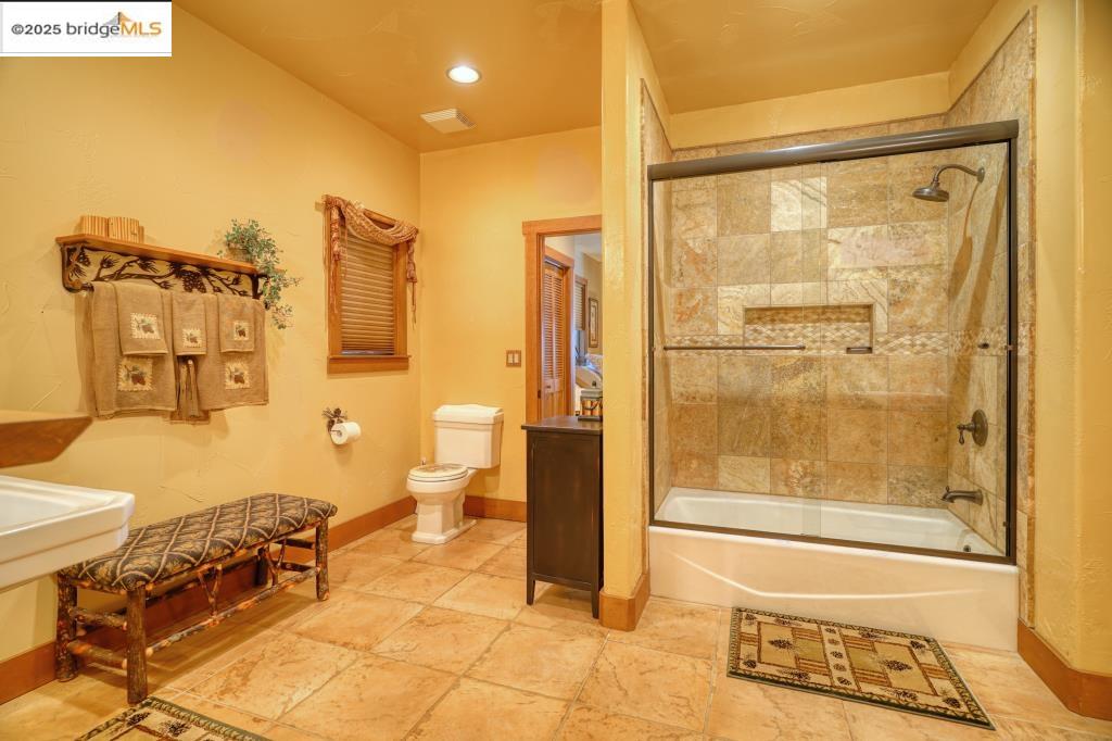 Detail Gallery Image 13 of 60 For 12435 Cassaretto, Groveland,  CA 95321 - 4 Beds | 2/1 Baths