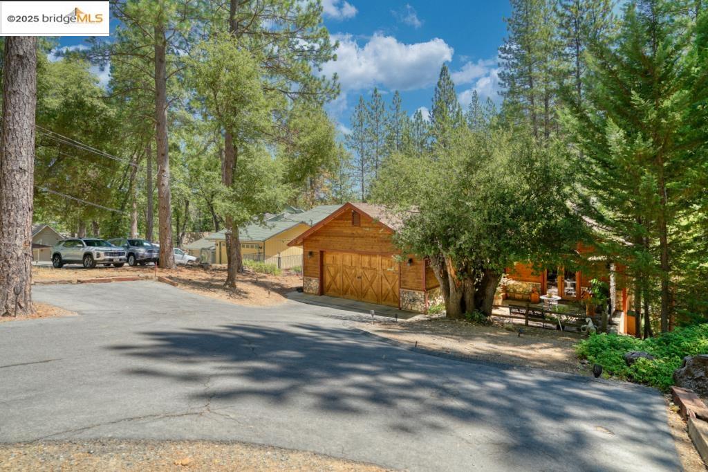 Detail Gallery Image 3 of 60 For 12435 Cassaretto, Groveland,  CA 95321 - 4 Beds | 2/1 Baths