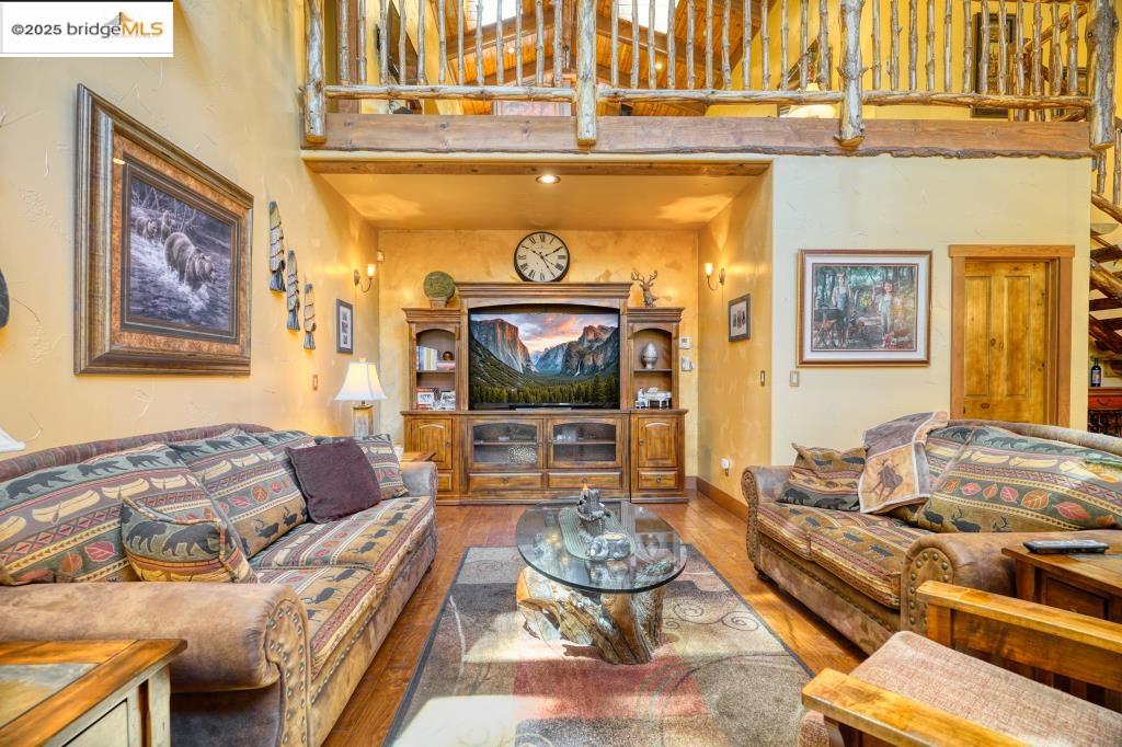 Detail Gallery Image 23 of 60 For 12435 Cassaretto, Groveland,  CA 95321 - 4 Beds | 2/1 Baths