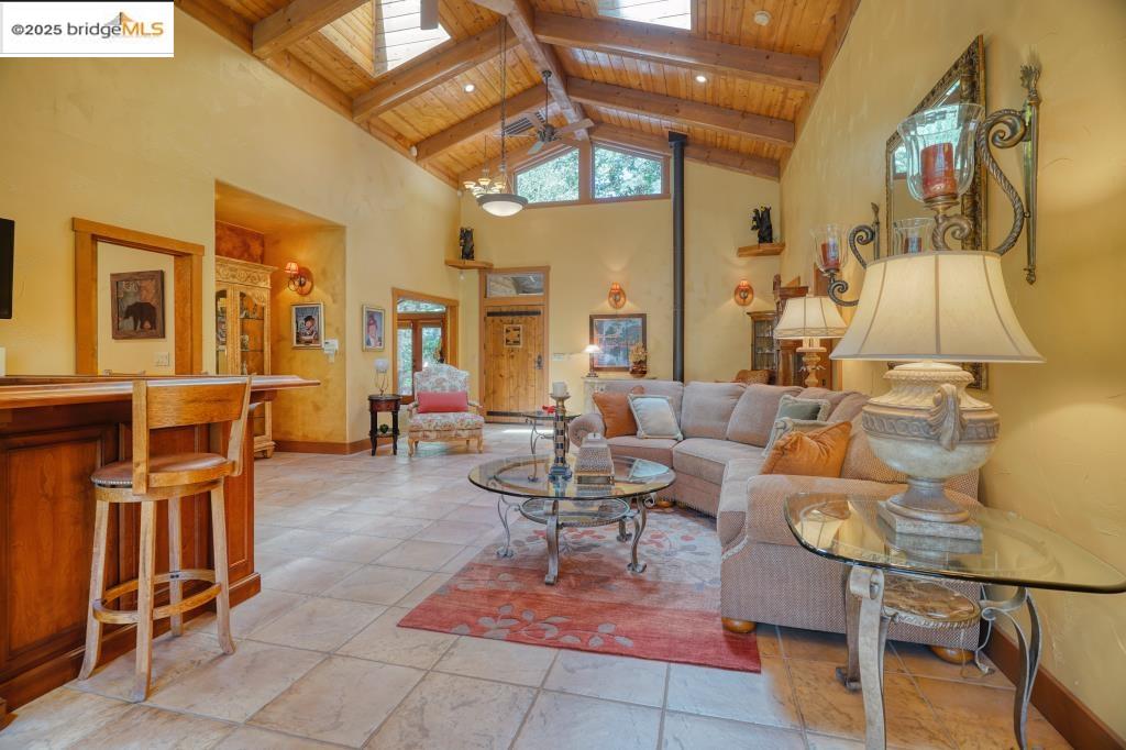 Detail Gallery Image 5 of 60 For 12435 Cassaretto, Groveland,  CA 95321 - 4 Beds | 2/1 Baths