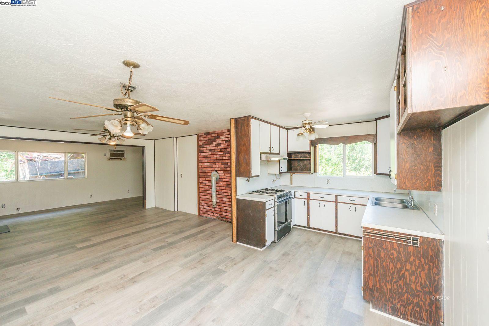 Detail Gallery Image 11 of 50 For 77 Lilac Ln, Big Bar,  CA 96010 - 3 Beds | 2/1 Baths