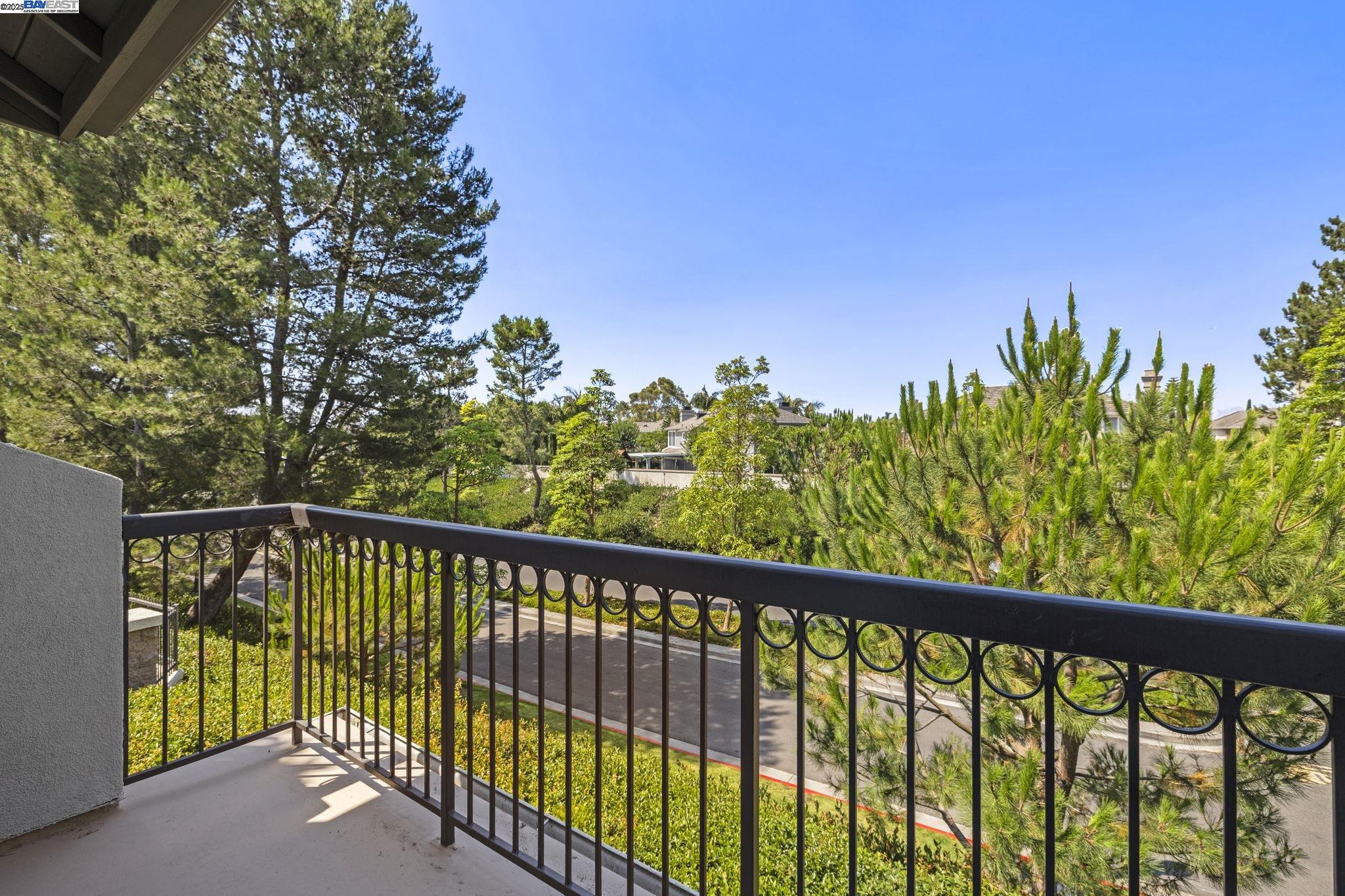 Detail Gallery Image 19 of 32 For 24 Dauphine, Newport Coast,  CA 92657 - 3 Beds | 3 Baths