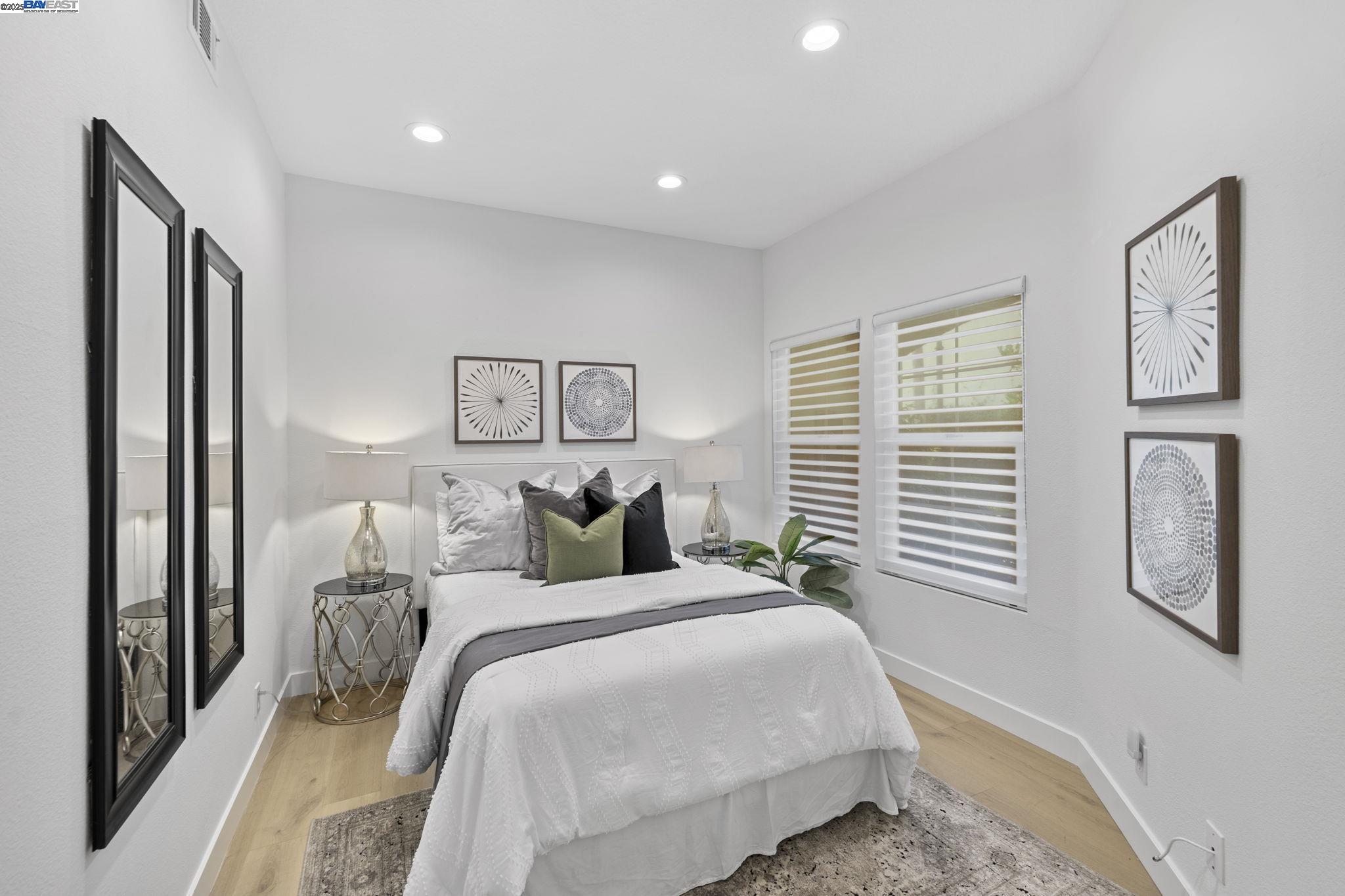 Detail Gallery Image 24 of 32 For 24 Dauphine, Newport Coast,  CA 92657 - 3 Beds | 3 Baths