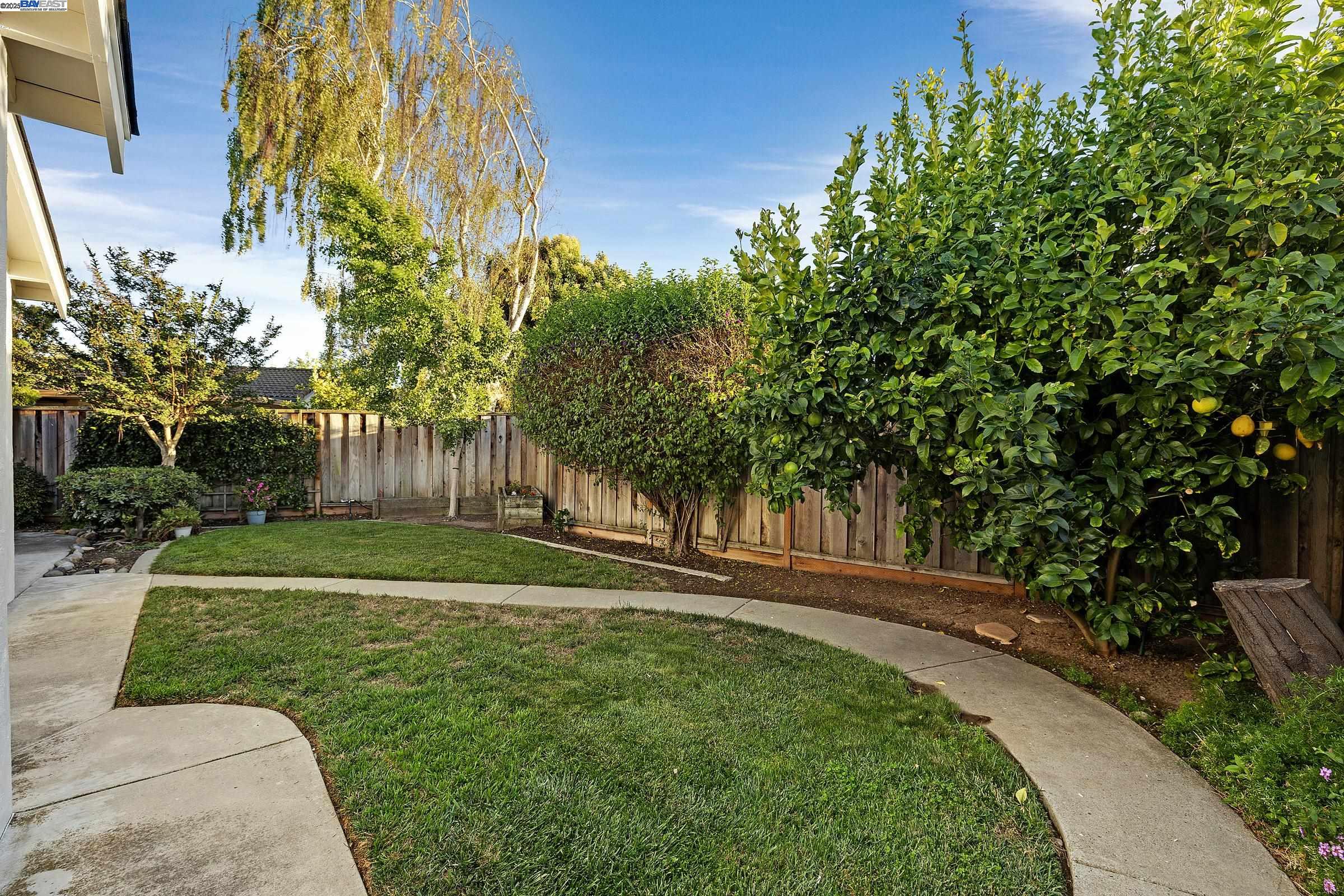 Detail Gallery Image 33 of 45 For 35629 Dee Pl, Fremont,  CA 94536 - 3 Beds | 2 Baths
