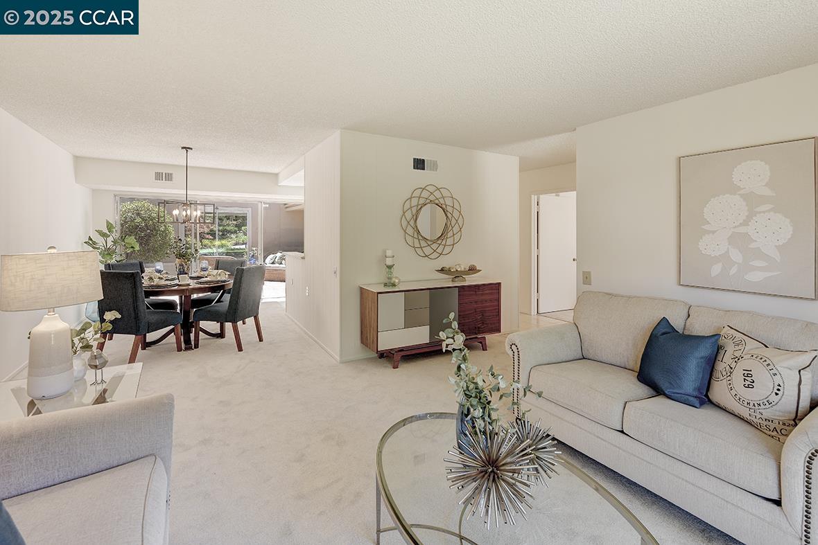 Photo #12: 41107791 Listing: Photo #12