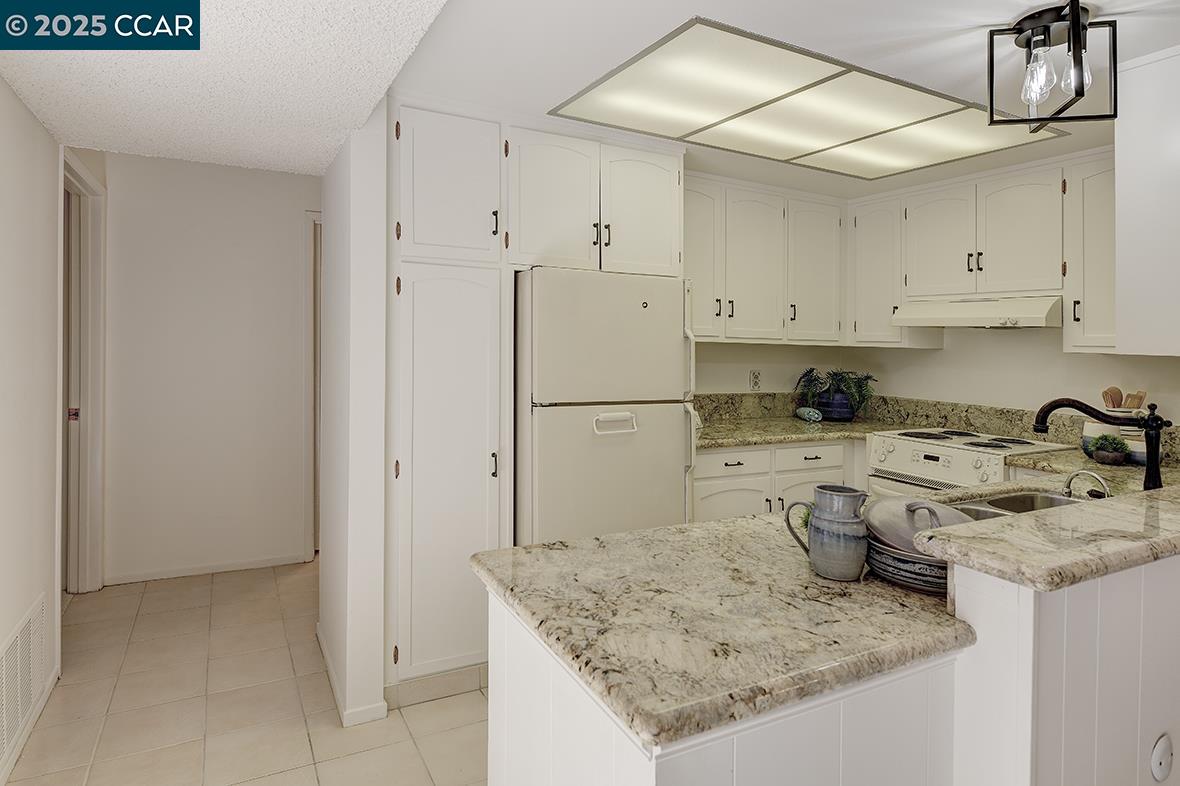 Photo #26: 41107791 Listing: Photo #26