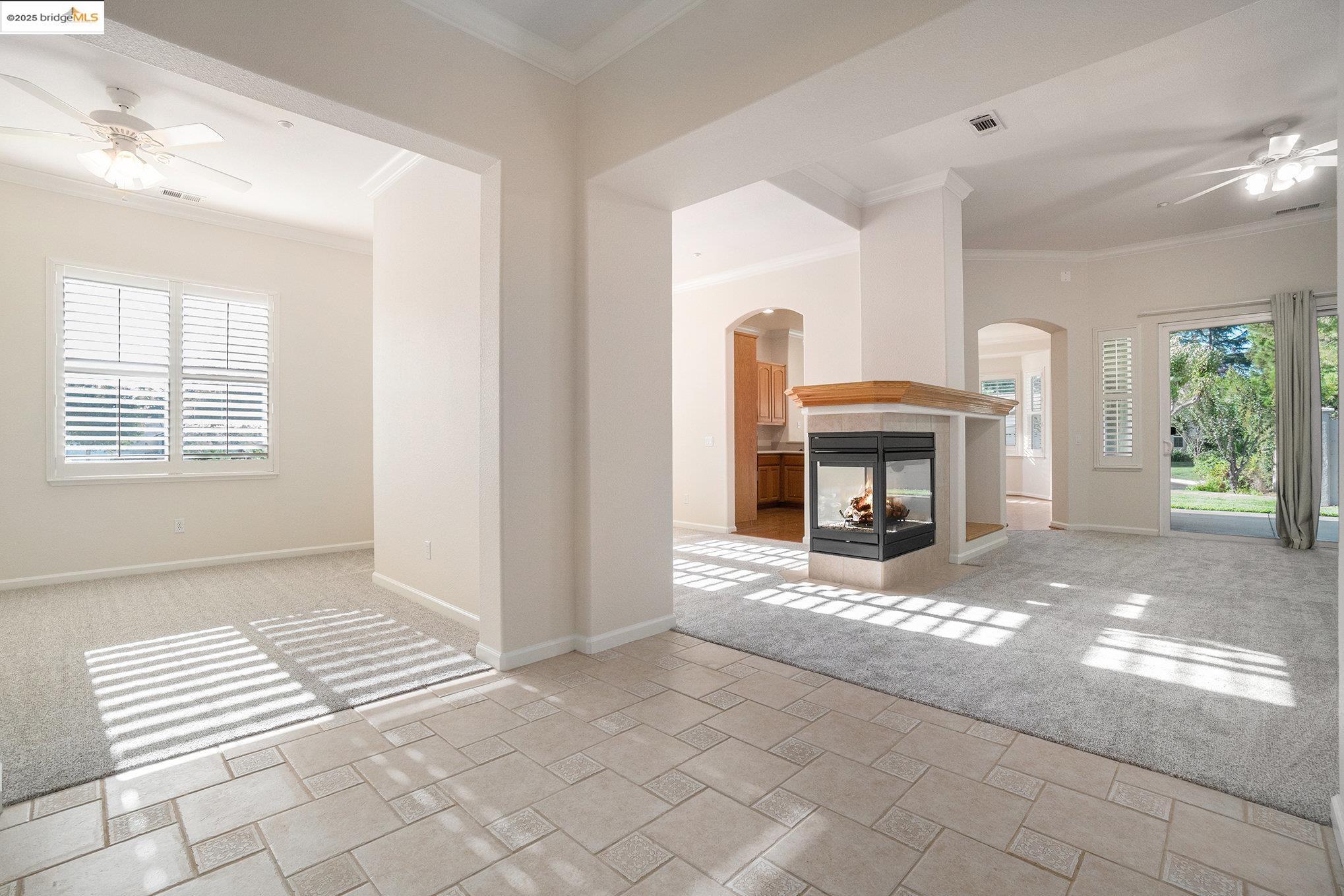 Detail Gallery Image 4 of 33 For 1007 Centennial Dr, Brentwood,  CA 94513 - 2 Beds | 2/1 Baths