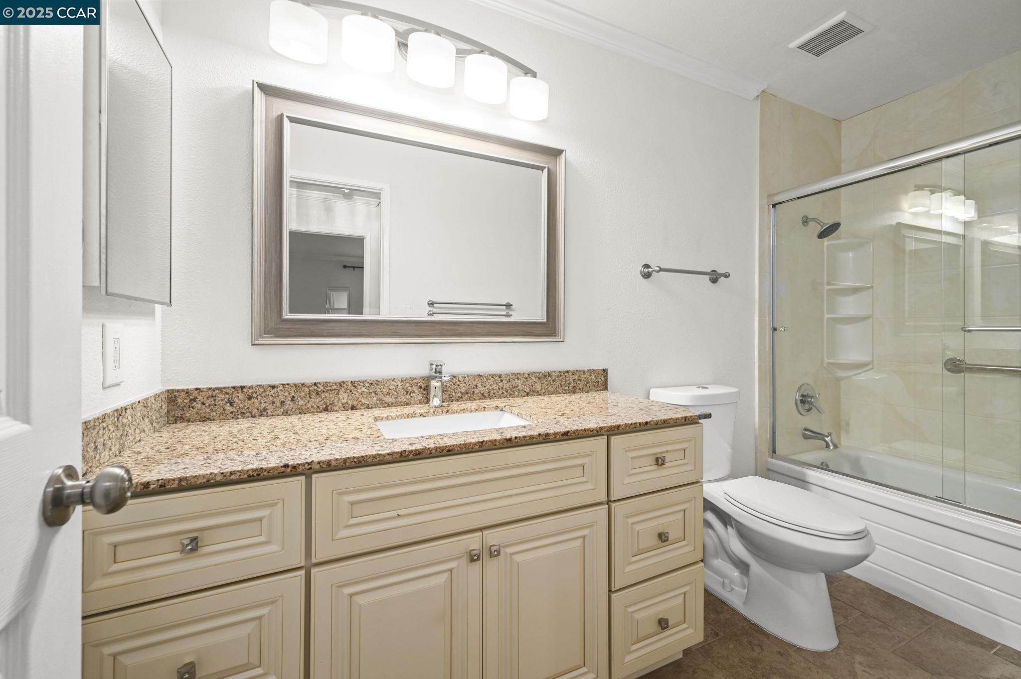 Photo #17: 41107795 Listing: Photo #17