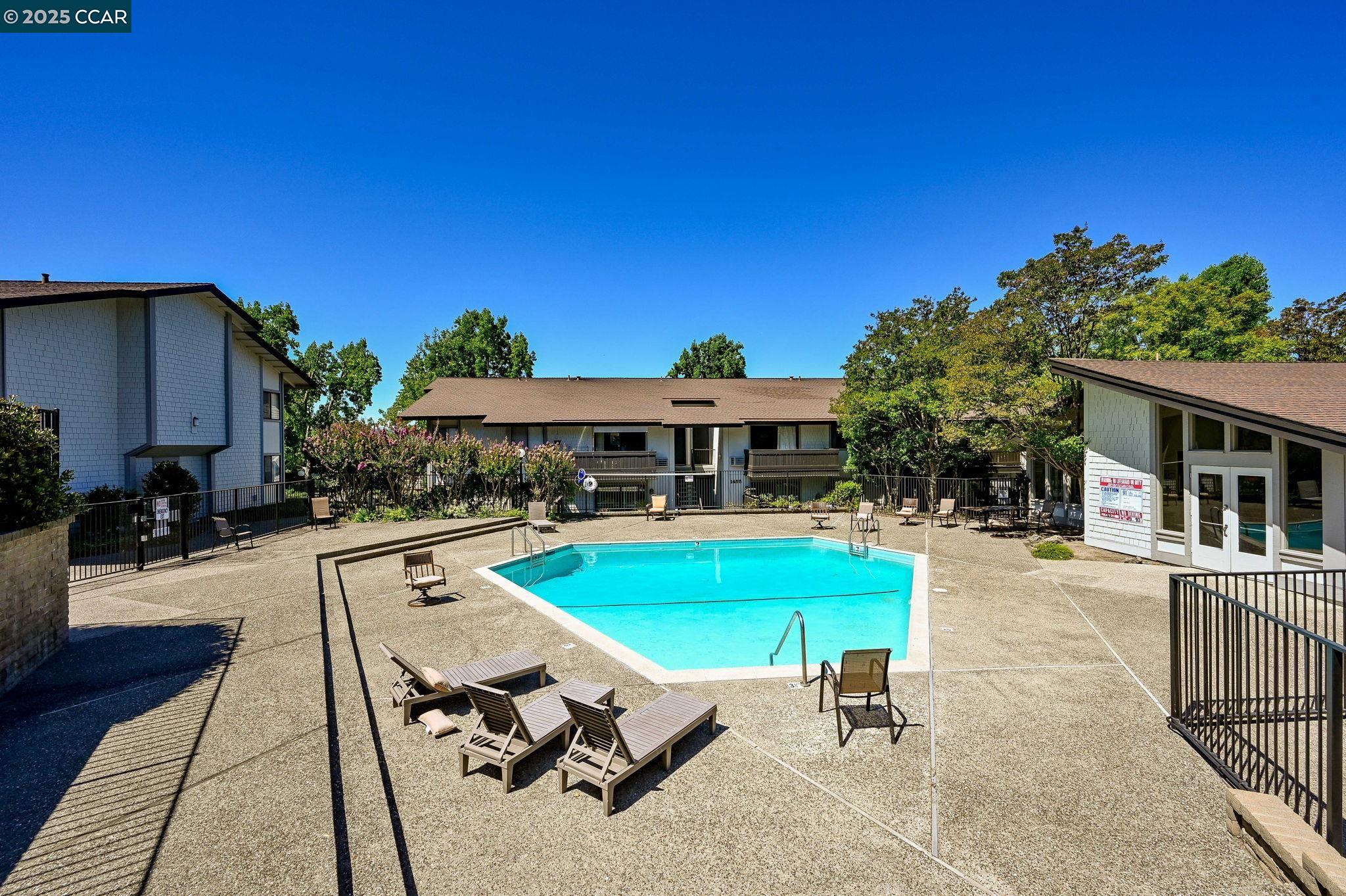 Photo #24: 41107795 Listing: Photo #24