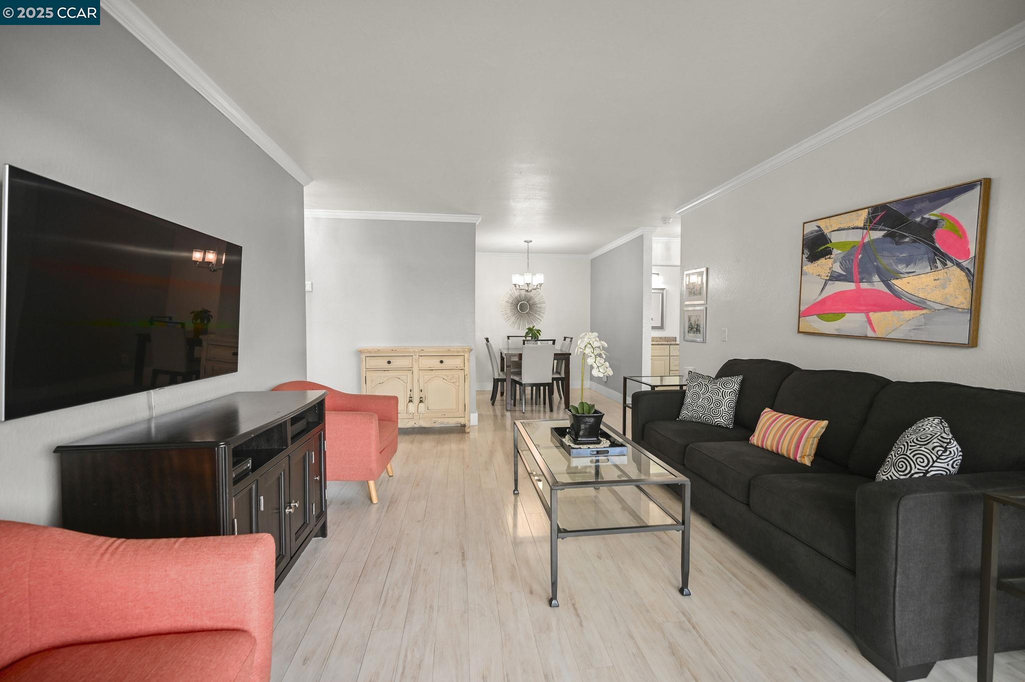 Photo #5: 41107795 Listing 