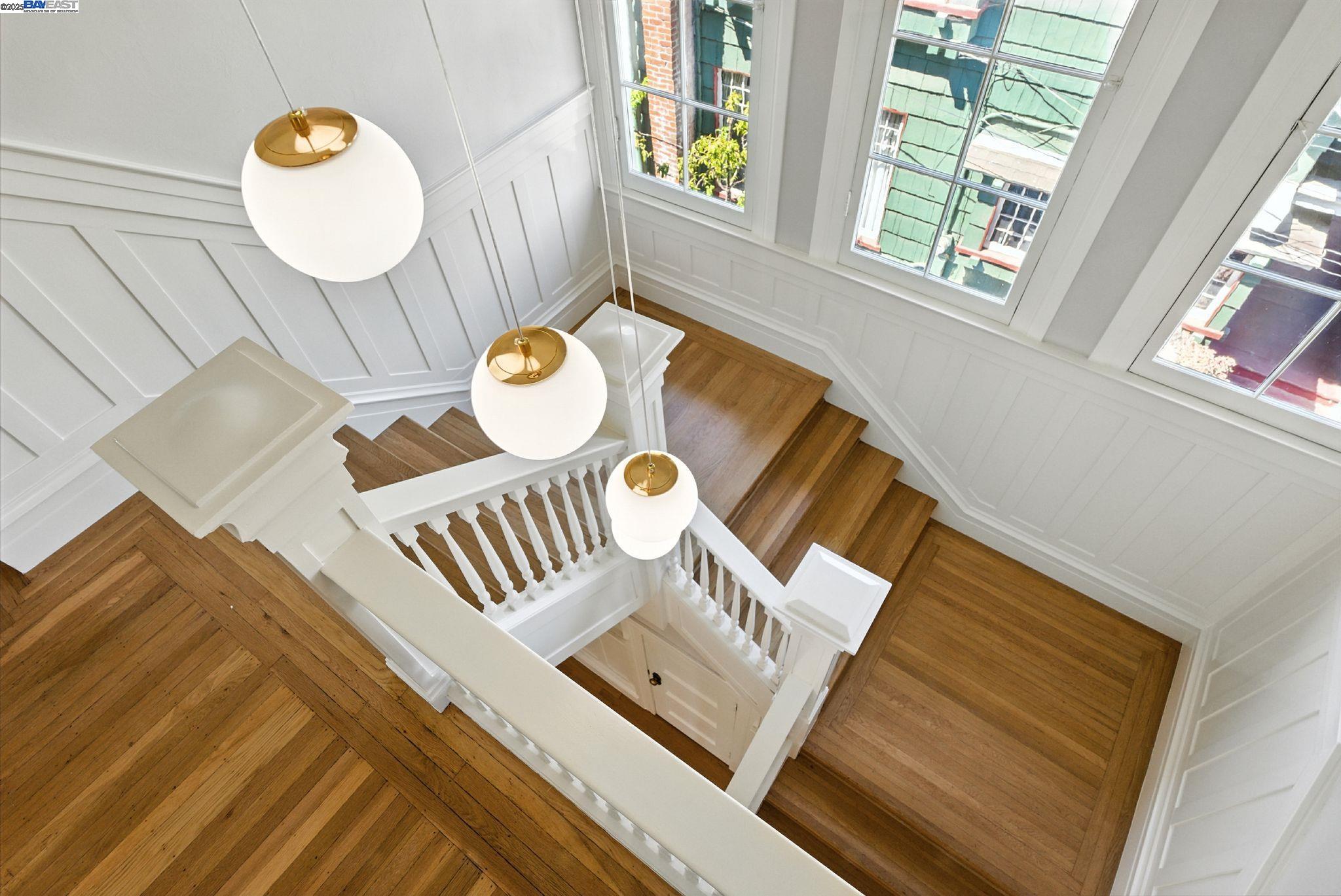 Detail Gallery Image 16 of 60 For 1247 Sherman St, Alameda,  CA 94501 - 6 Beds | 3/1 Baths