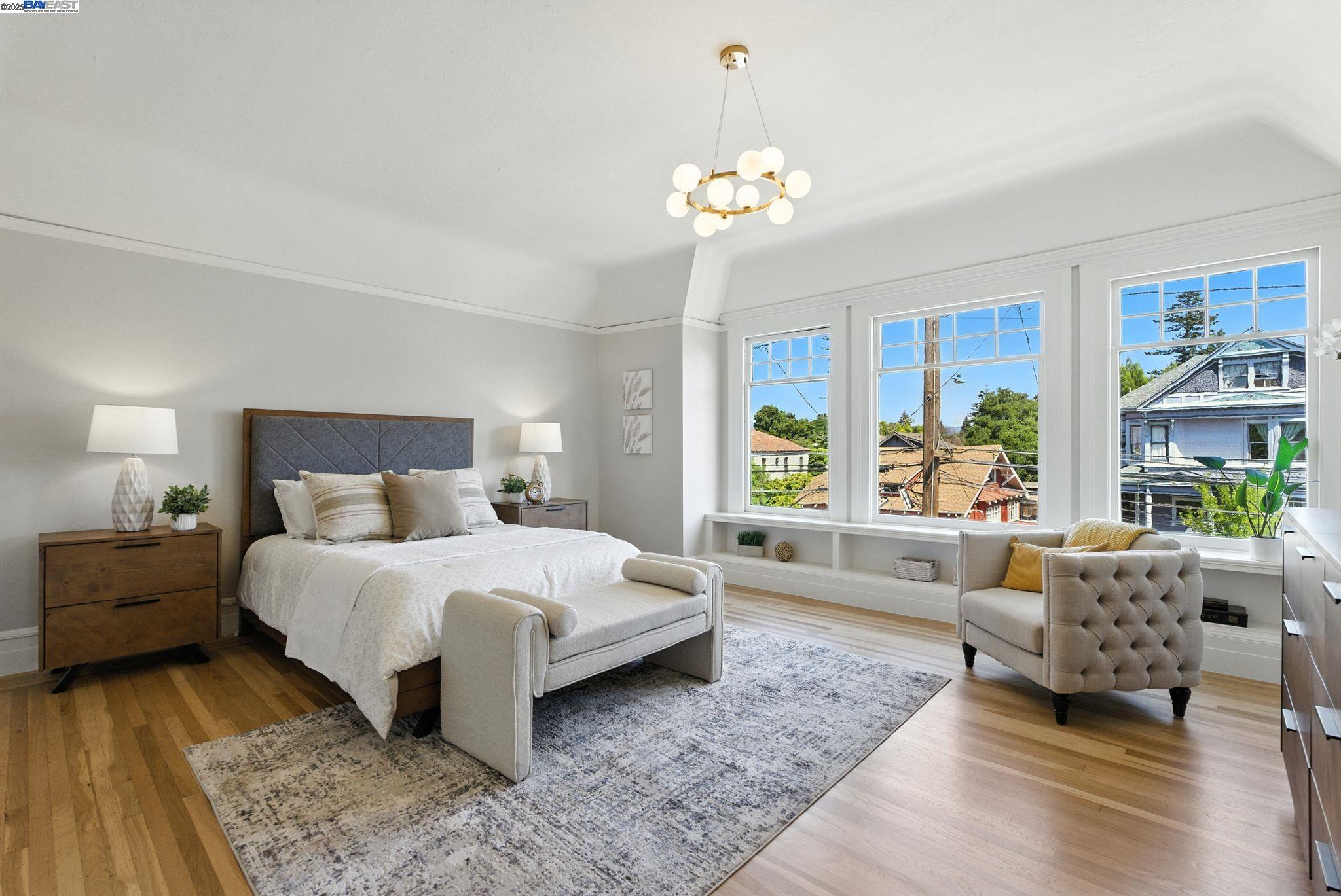 Detail Gallery Image 18 of 60 For 1247 Sherman St, Alameda,  CA 94501 - 6 Beds | 3/1 Baths