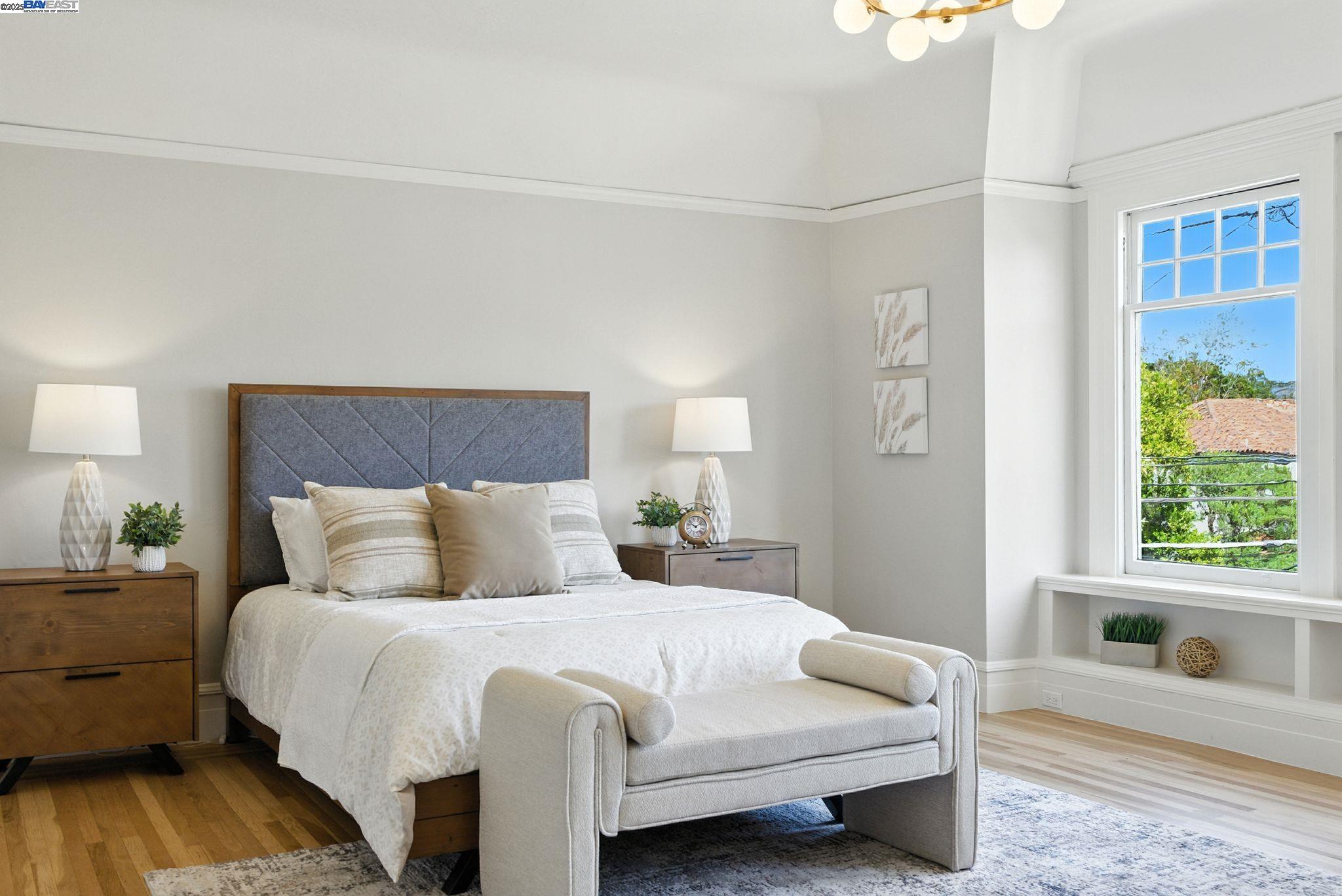 Detail Gallery Image 23 of 60 For 1247 Sherman St, Alameda,  CA 94501 - 6 Beds | 3/1 Baths