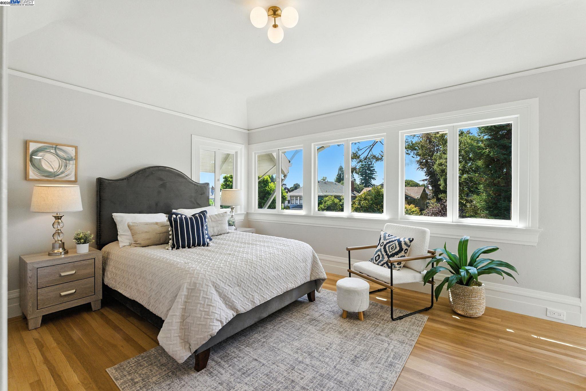 Detail Gallery Image 29 of 60 For 1247 Sherman St, Alameda,  CA 94501 - 6 Beds | 3/1 Baths