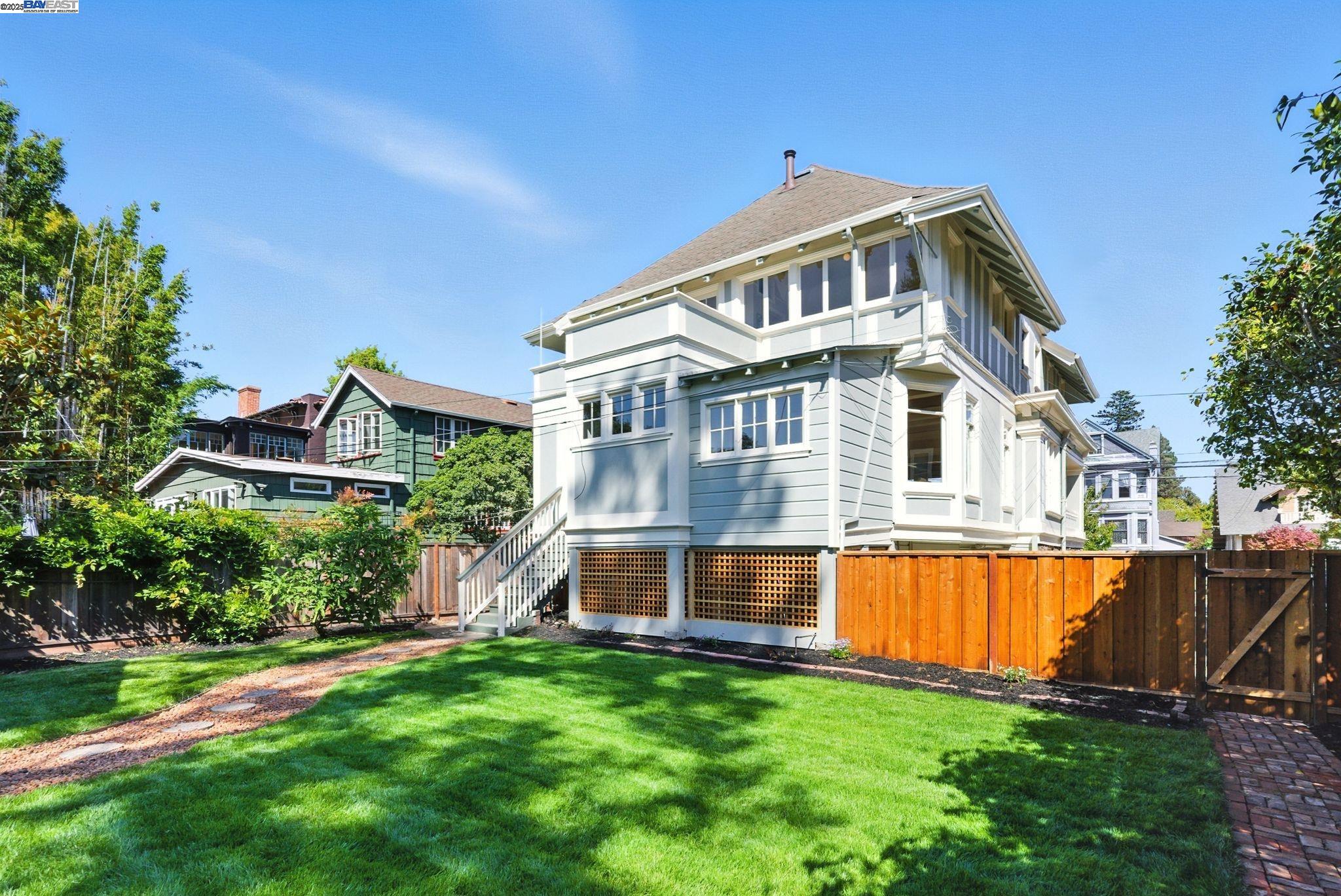 Detail Gallery Image 37 of 60 For 1247 Sherman St, Alameda,  CA 94501 - 6 Beds | 3/1 Baths