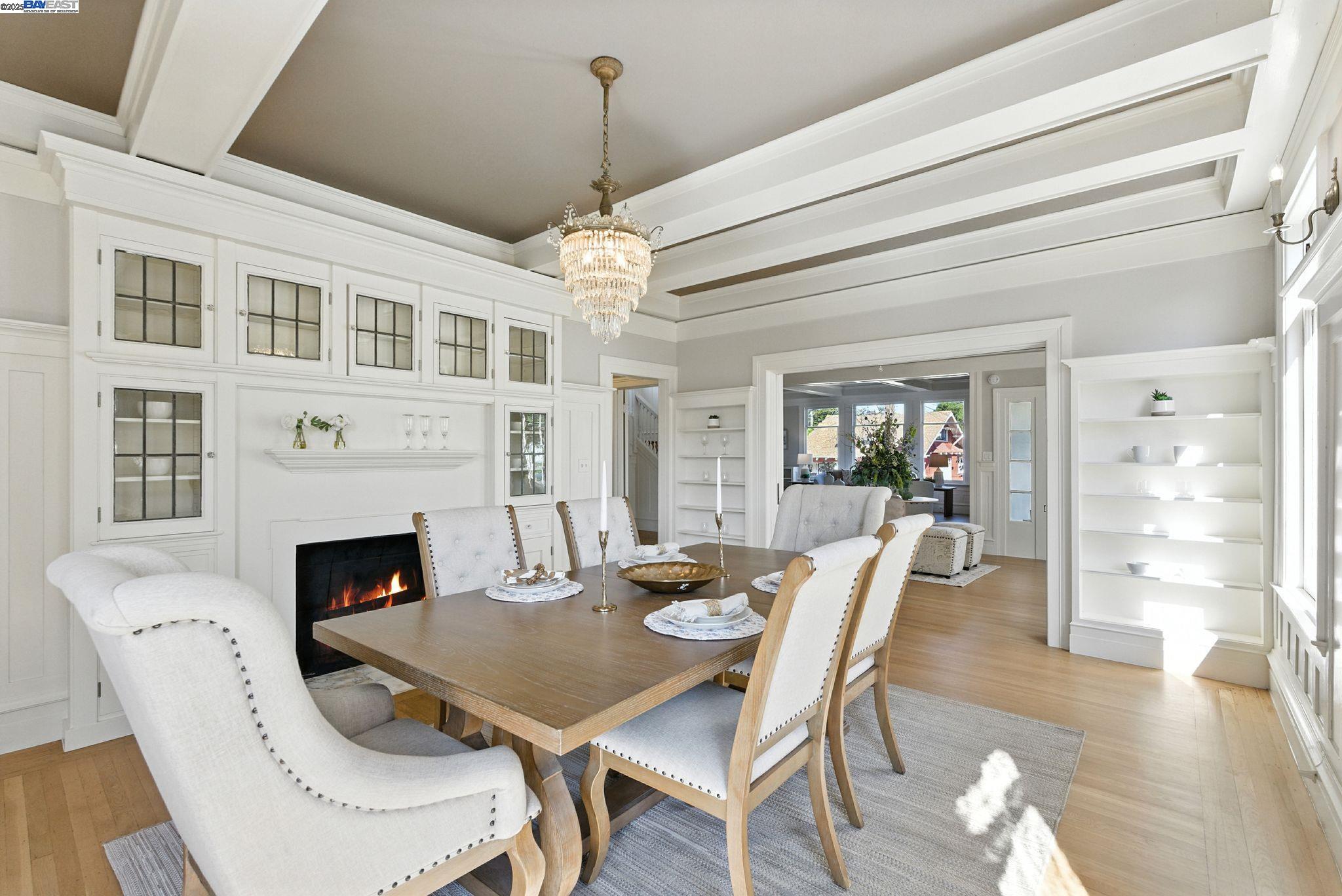 Detail Gallery Image 9 of 60 For 1247 Sherman St, Alameda,  CA 94501 - 6 Beds | 3/1 Baths